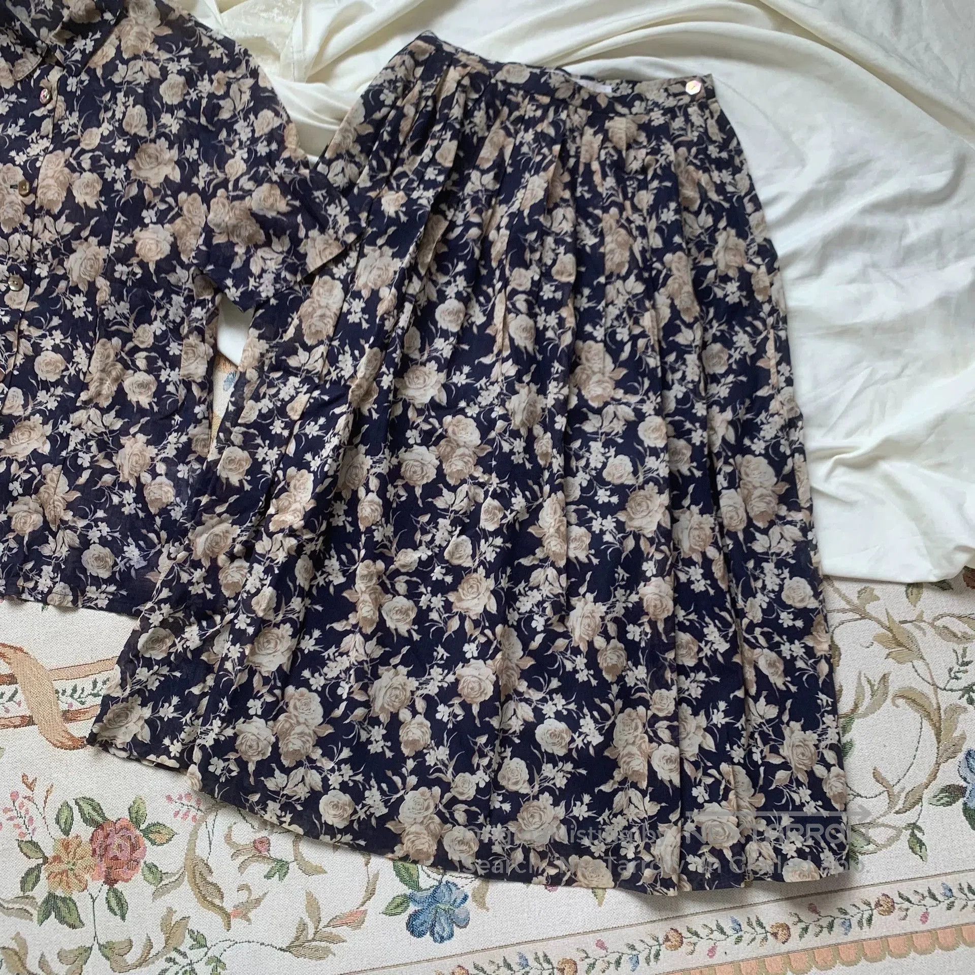 Burberry Burberry Vintage Rose Print Set. Size US 38 / EU 54 - 3 Thumbnail