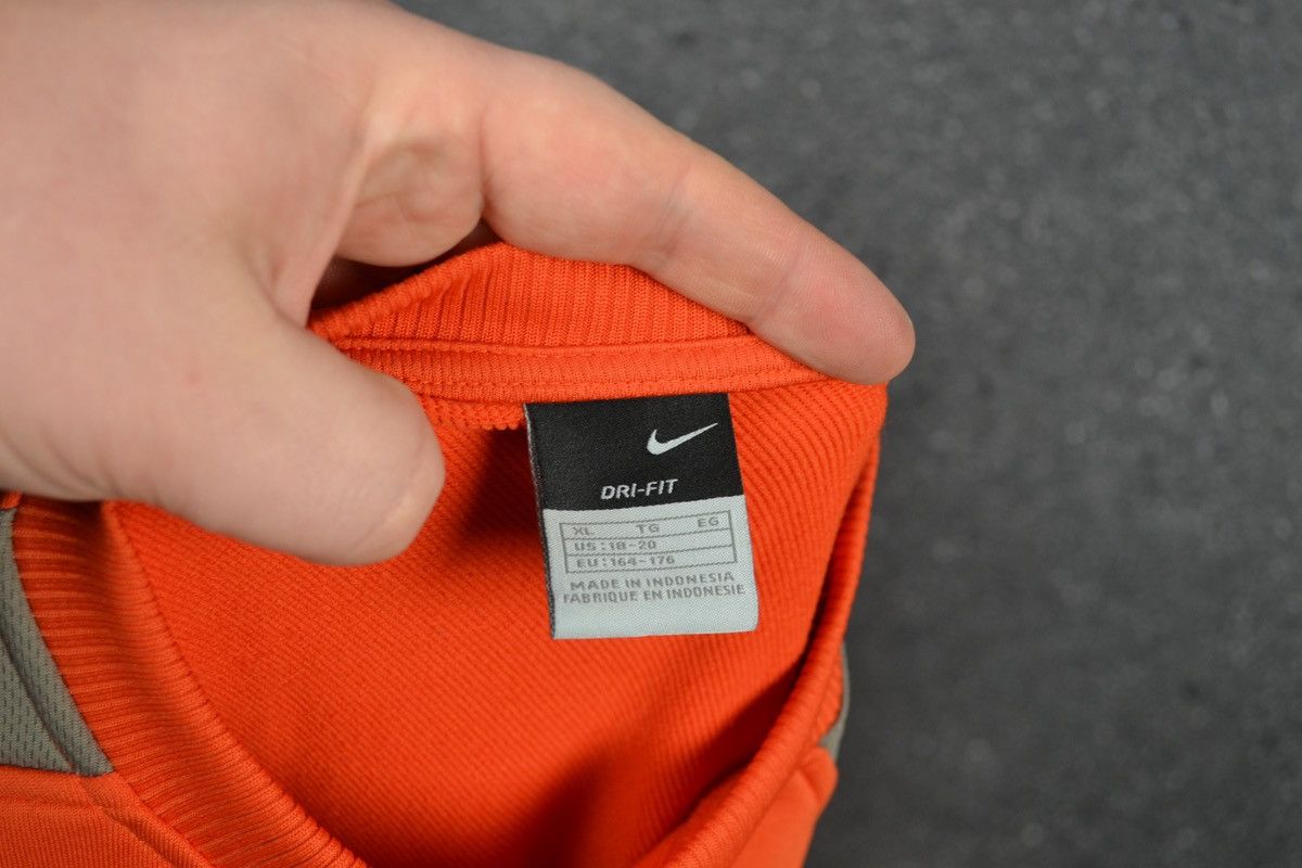 Nike × Vintage Vintage Valencia total 90 Nike soccer football sweatshirt Size US S / EU 44-46 / 1 - 8 Thumbnail