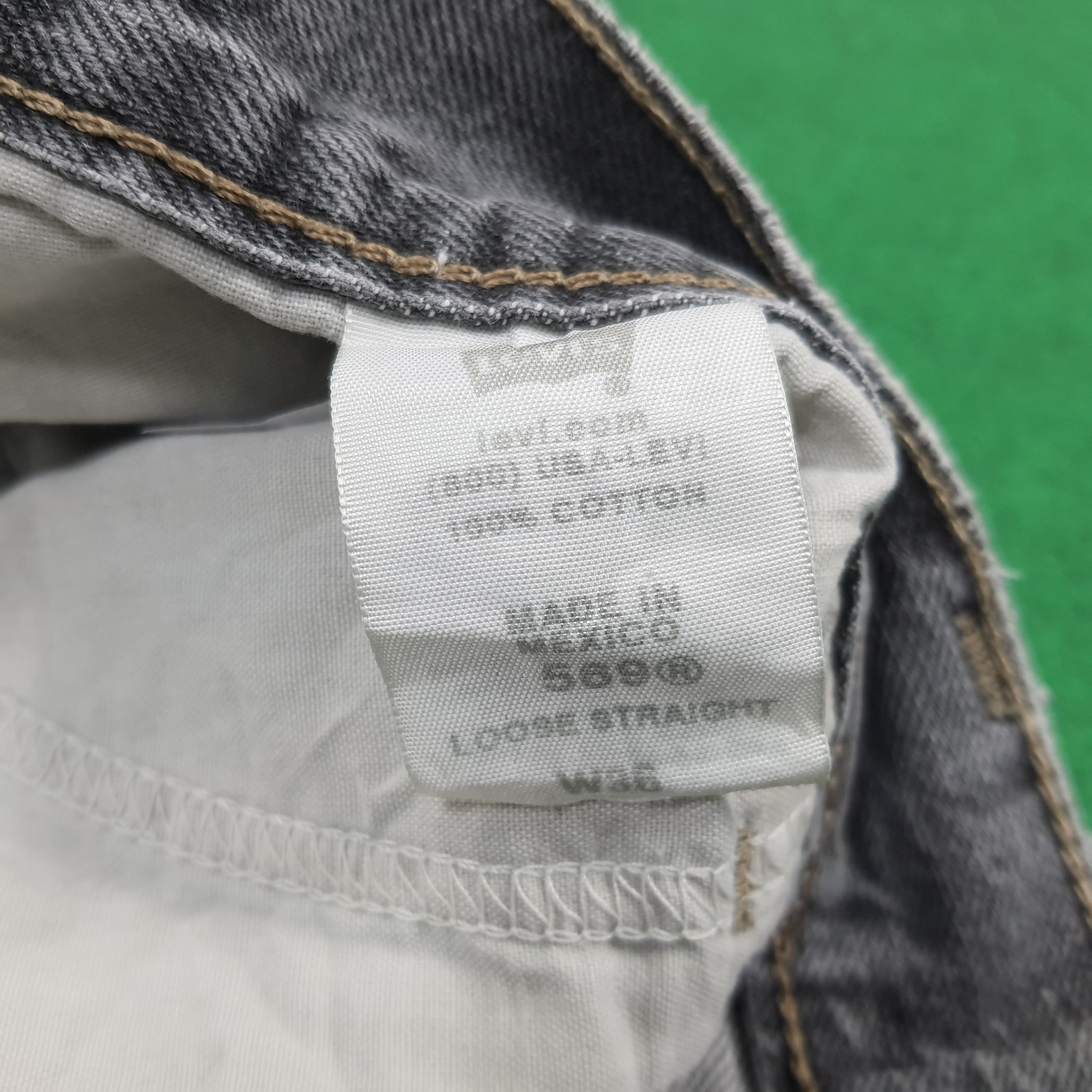 Levi's × Vintage Vintage Levi's 569 Loose Distressed Short Jeans Size US 36 / EU 52 - 7 Thumbnail