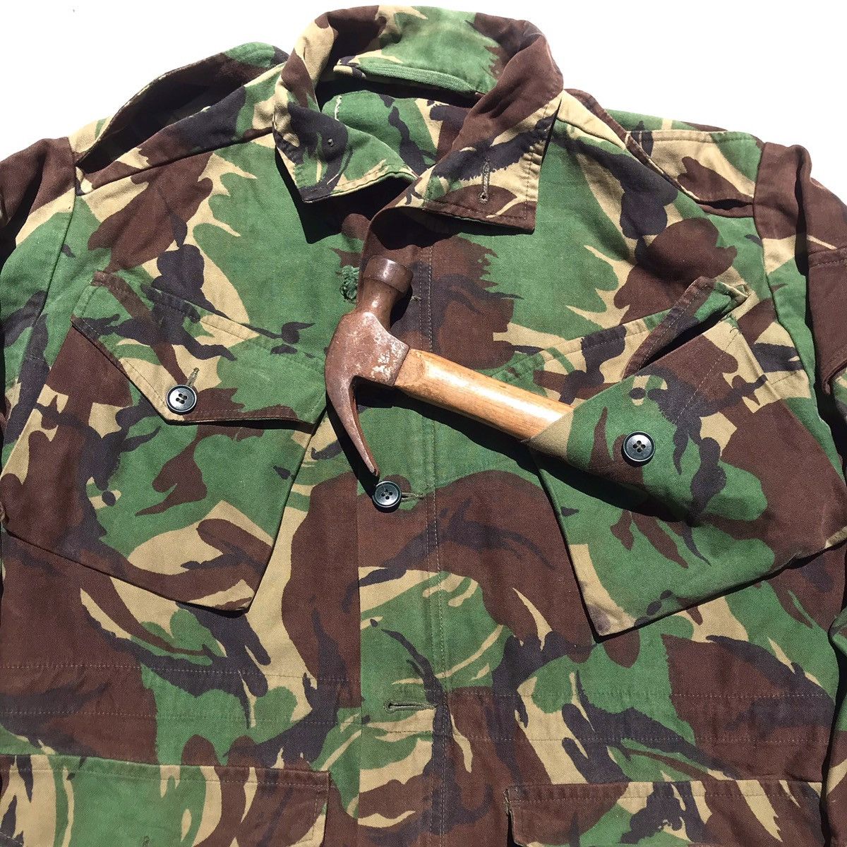 Woodlands BRITISH ARMY COMBAT military SMOCK JACKET 170/104 DPM CAMO Size US S / EU 44-46 / 1 - 2 Thumbnail