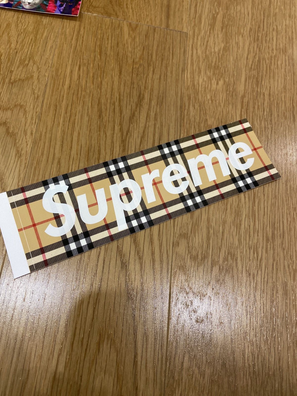 Supreme Supreme Burberry sticker Size ONE SIZE - 1 Preview