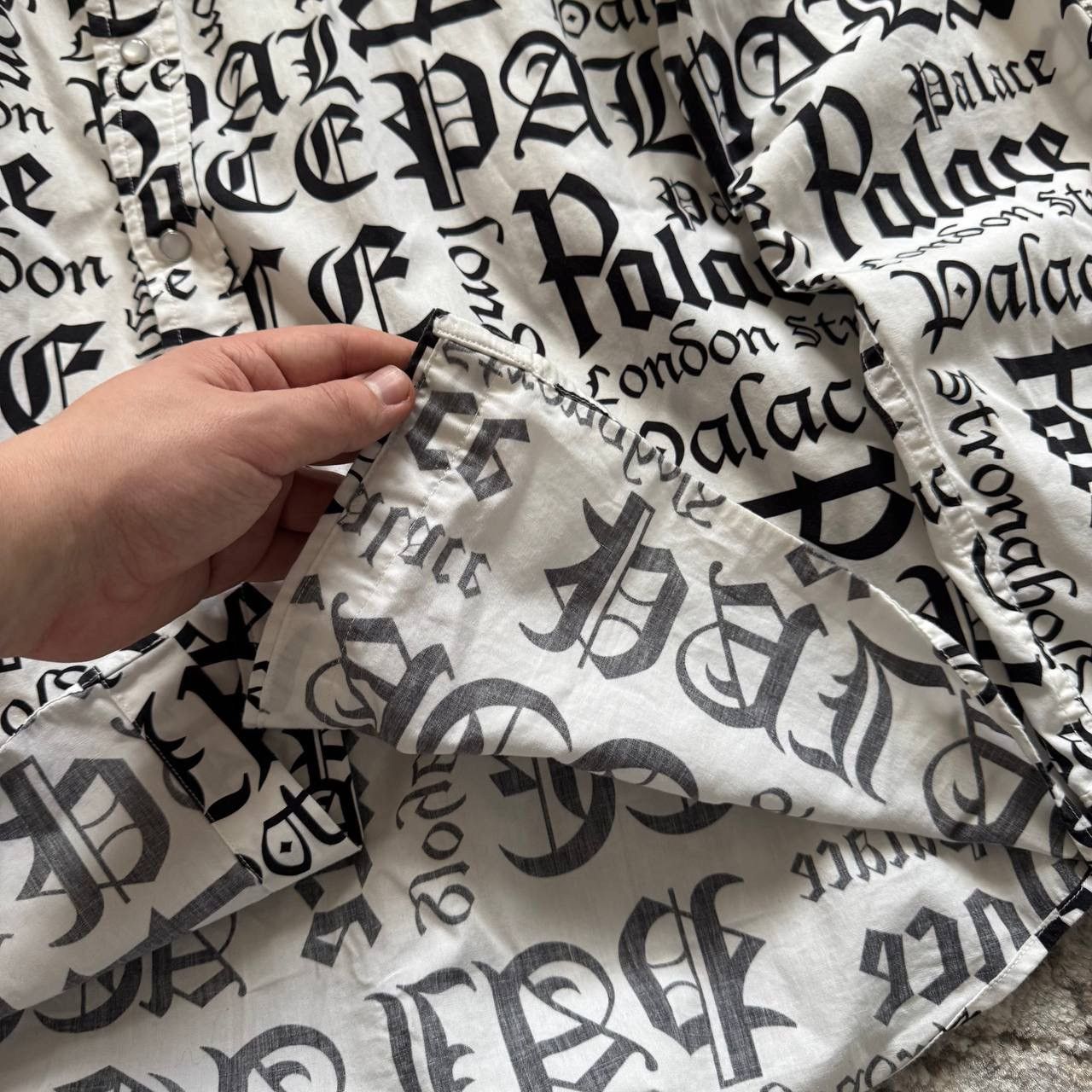 Palace Palace Ye Olde But A Goldie Old English Button Up Shirt Size US XL / EU 56 / 4 - 6 Thumbnail