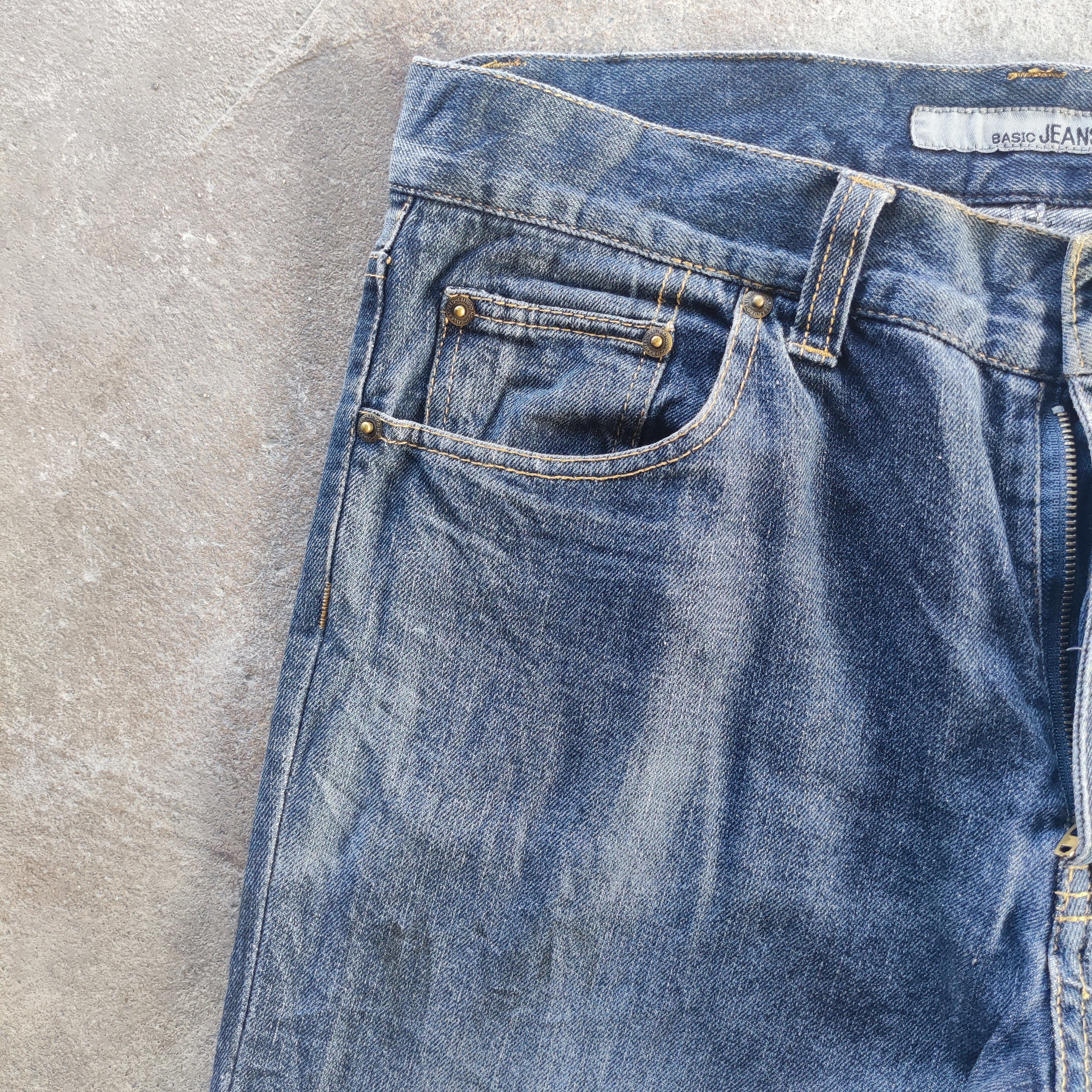 Japanese Brand Vintage Basic Jeans Brand Distressed Faded Pants Size US 33 - 6 Thumbnail