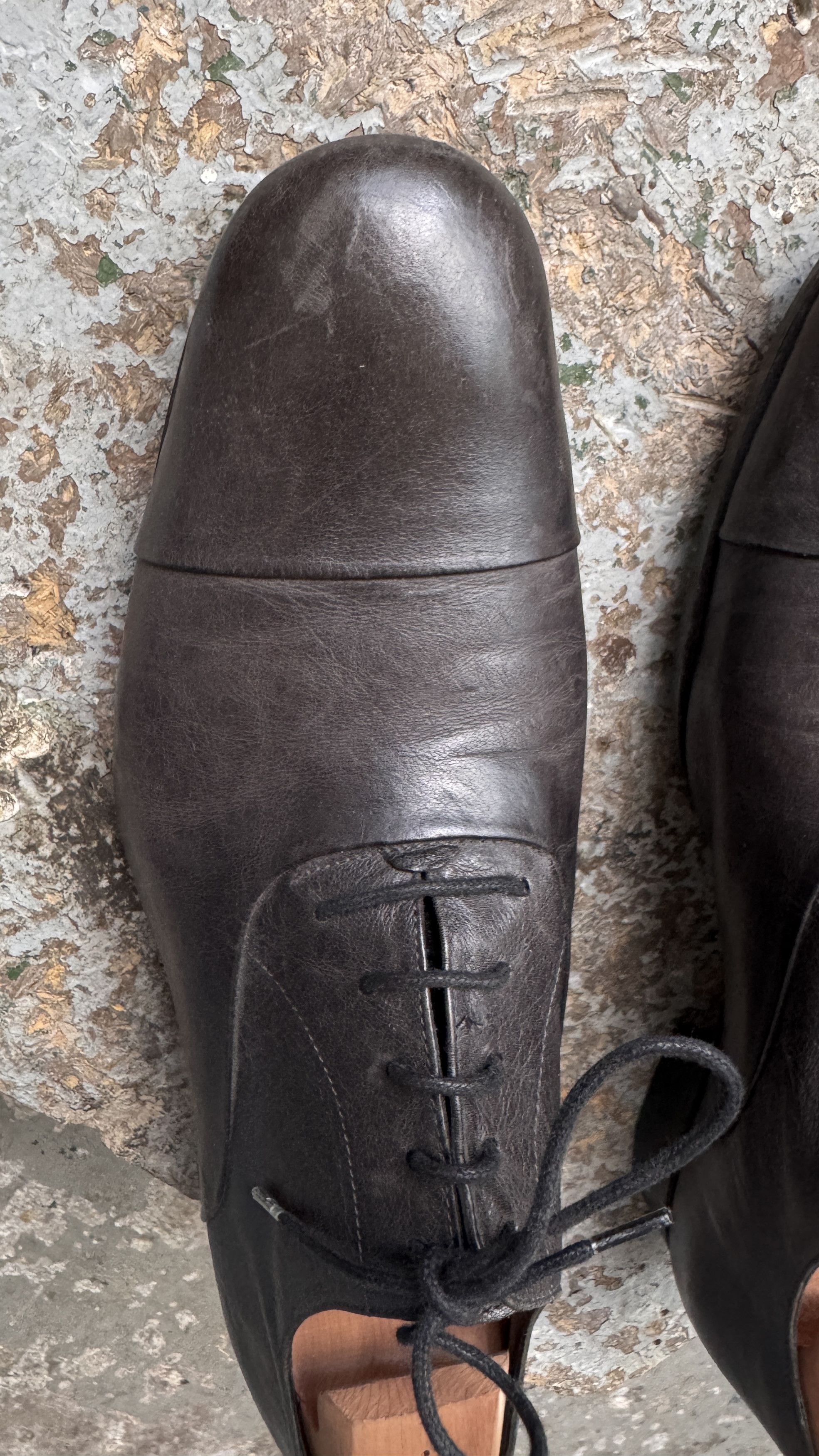 Pierre Hardy aa . KANGAROO OXFORDS . 28 CM . DARK GREY . MADE IN ITALY Size US 9.5 / EU 42-43 - 8 Thumbnail
