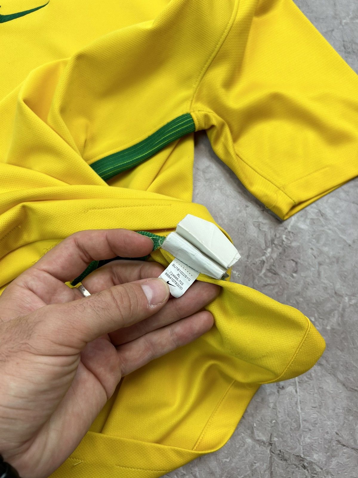 Nike × Vintage Nike Brazil Jersey Soccer Football Size S Size US S / EU 44-46 / 1 - 8 Thumbnail