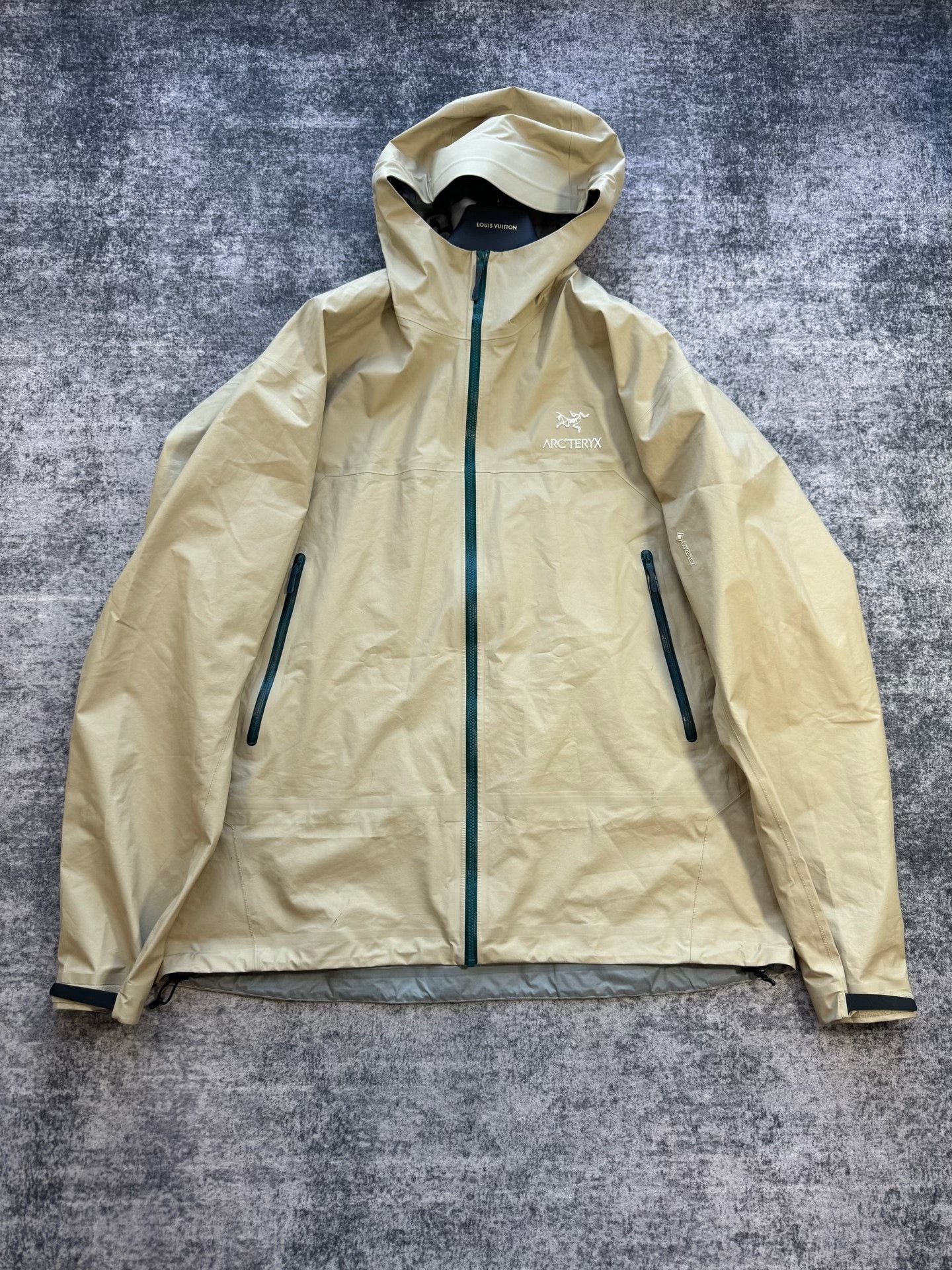 Arc'teryx Arcteryx Khaki Beta Jacket Size US XXL / EU 58 / 5 - 1 Thumbnail