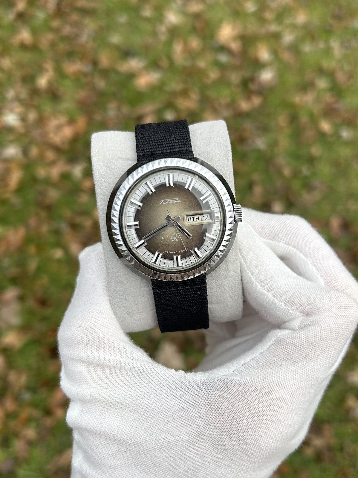 Vintage Vintage Raketa Watch Made In USSR Soviet Mechanical 1980s Size ONE SIZE - 1 Thumbnail