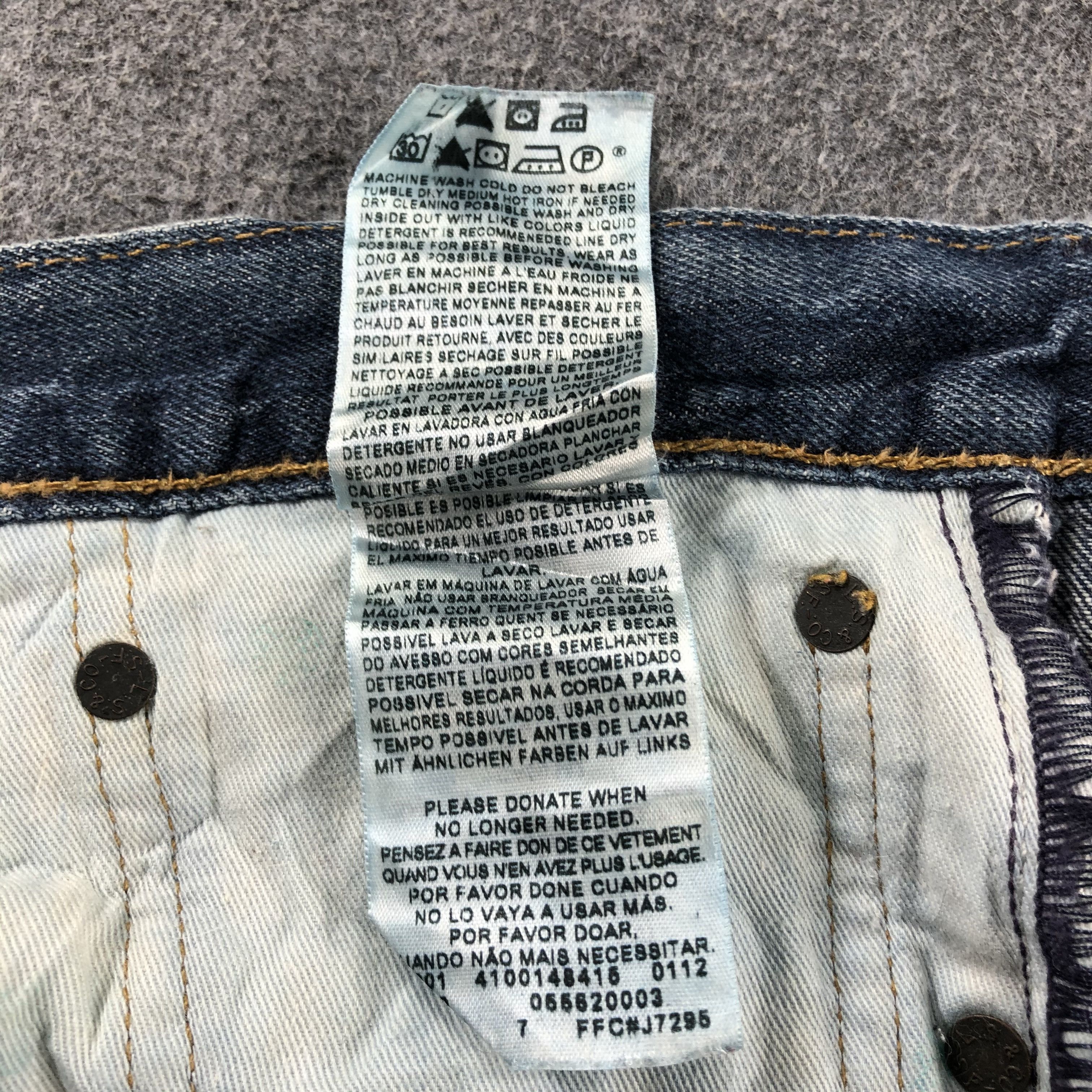 Levi's Vintage Blue Wash Levis 562 Jeans-J2584 Size US 37 - 13 Thumbnail