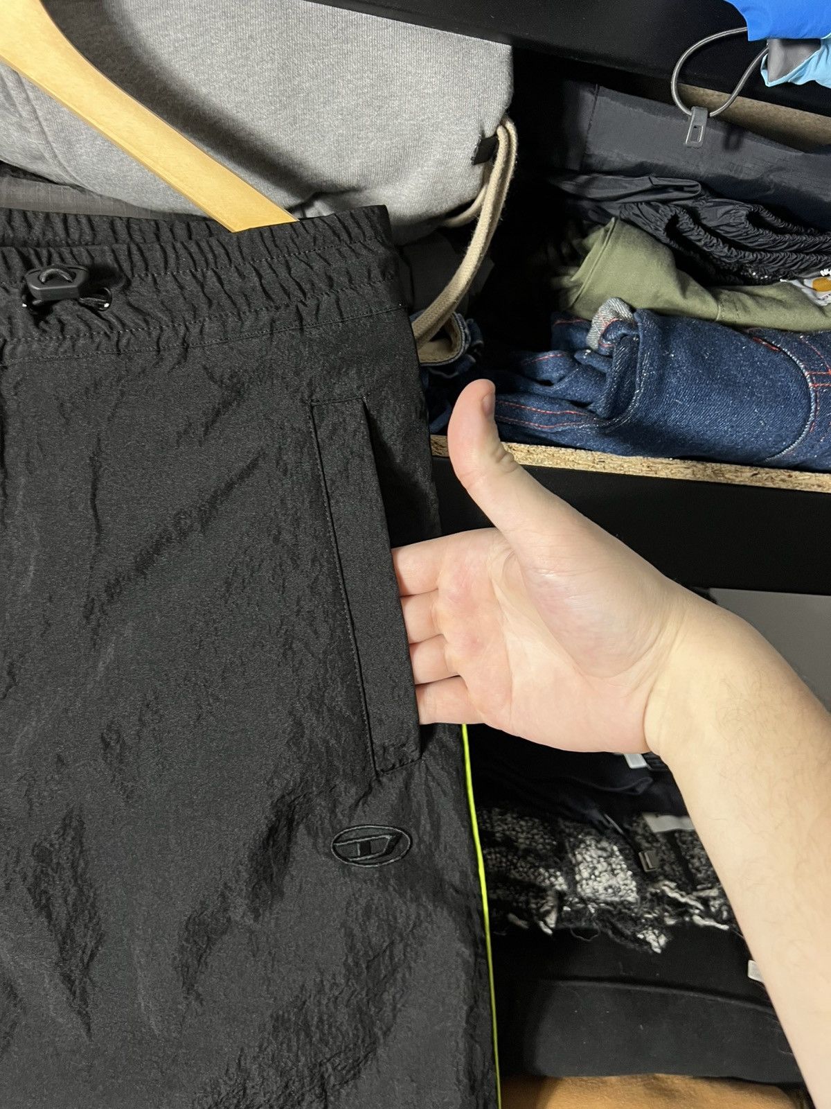 Diesel Diesel Crinkle Nylon Tech Track Pants Black/Neon Size 48 W32 Size US 32 / EU 48 - 5 Thumbnail