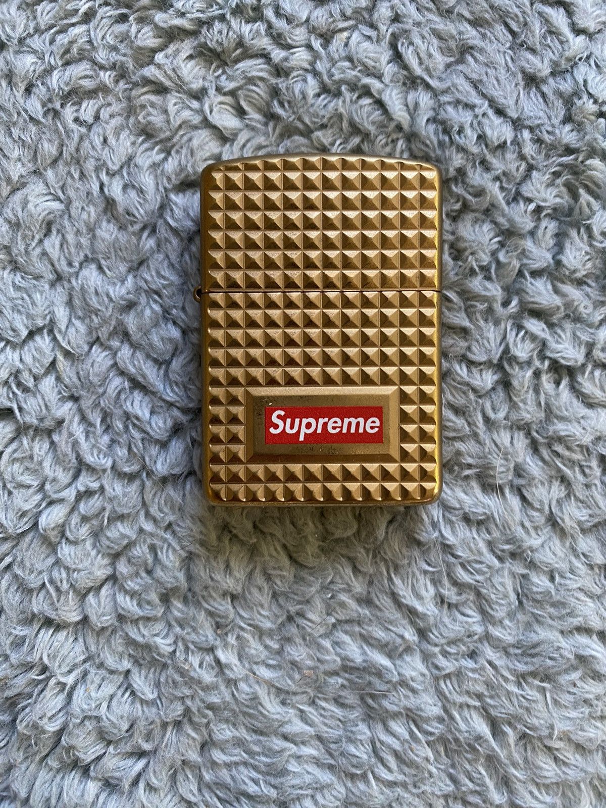 Supreme Supreme Diamond Cut Zippo lighter FW17 gold 100% authentic