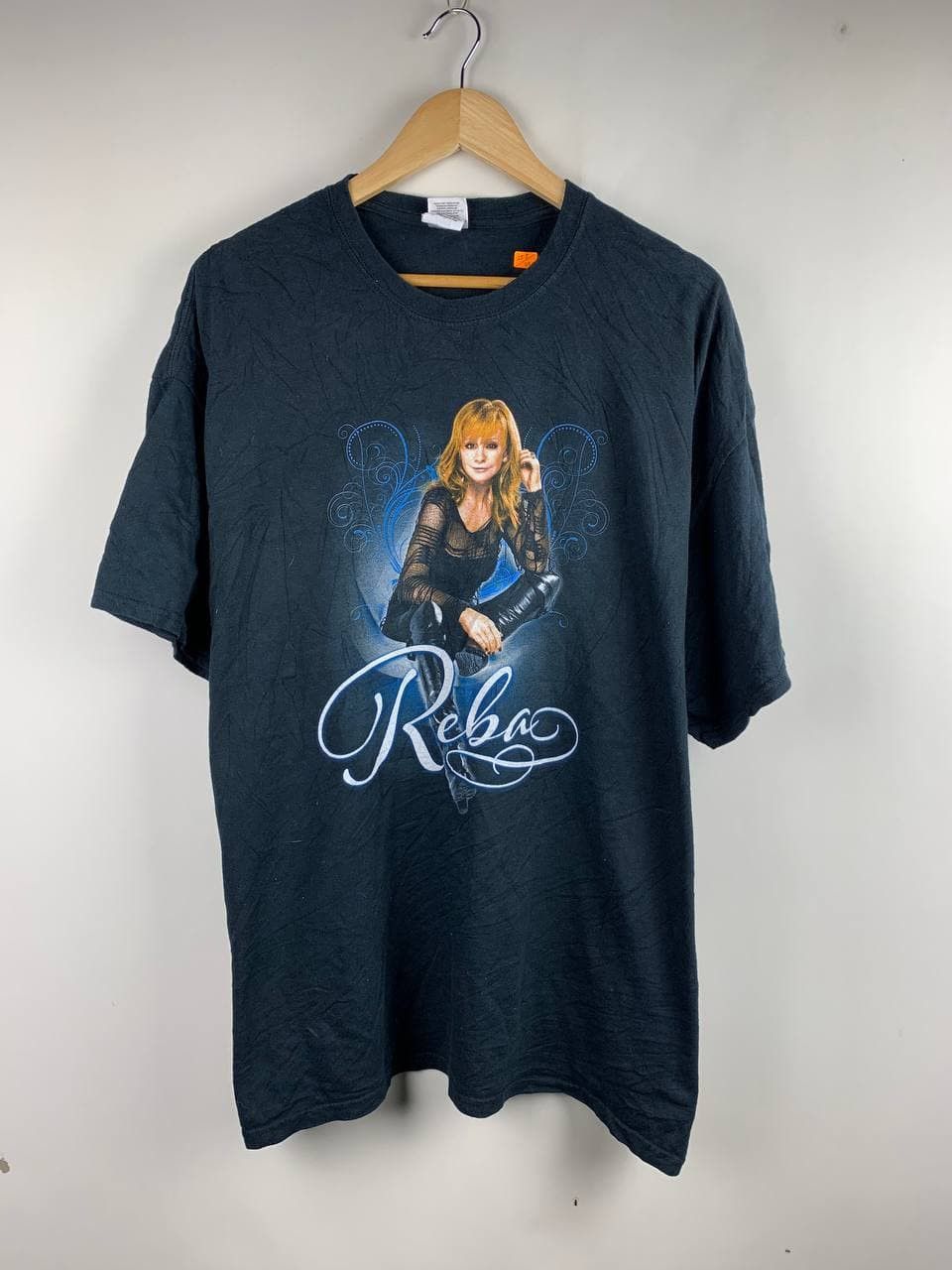 Band Tees Vtg Reba Solo Singer Overprint Country Rock Band Tee Size US XXL / EU 58 / 5 - 1 Thumbnail