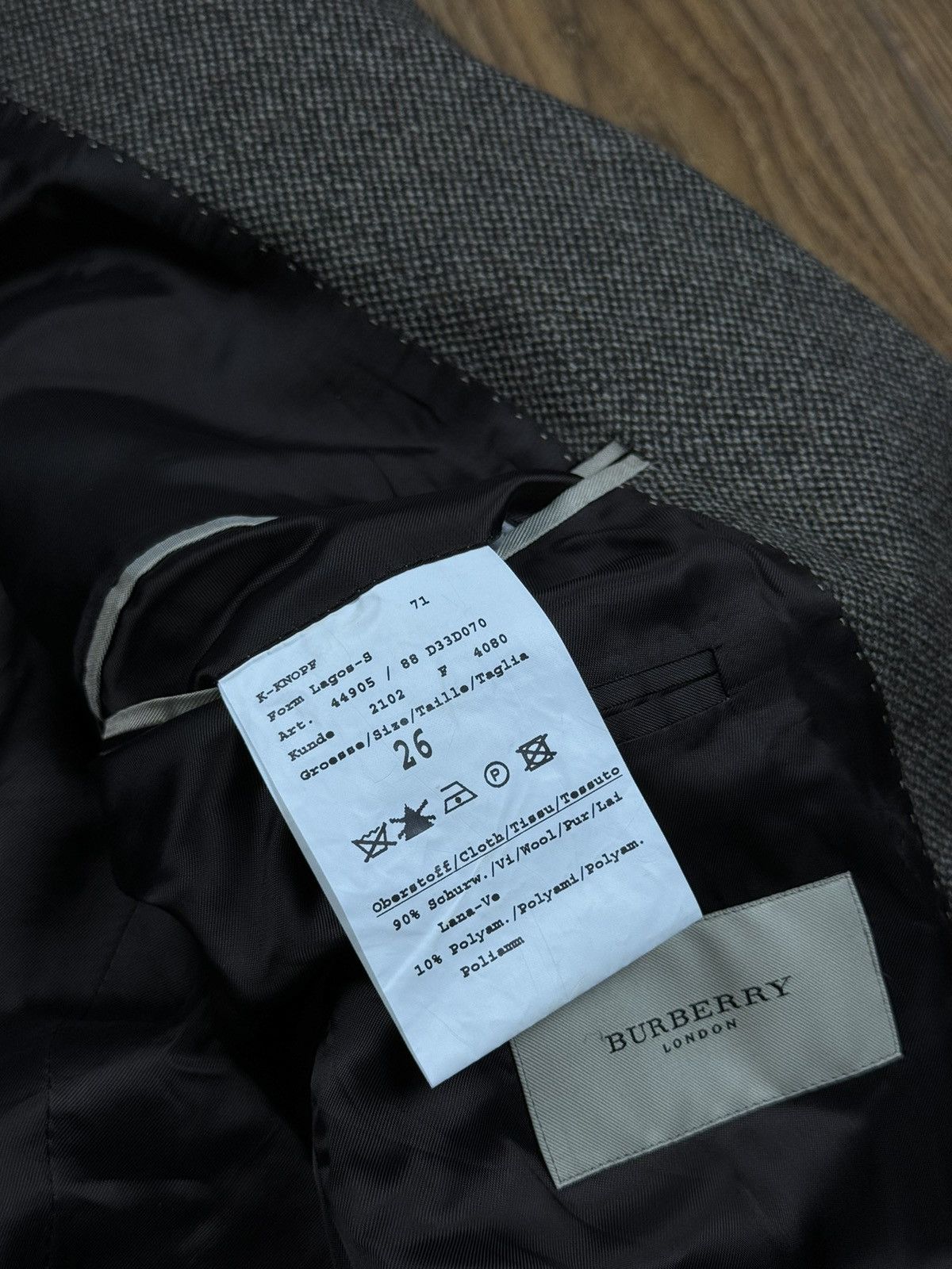 Burberry Vintage wool navy blazer Burberry original luxury item Size 54L - 3 Thumbnail