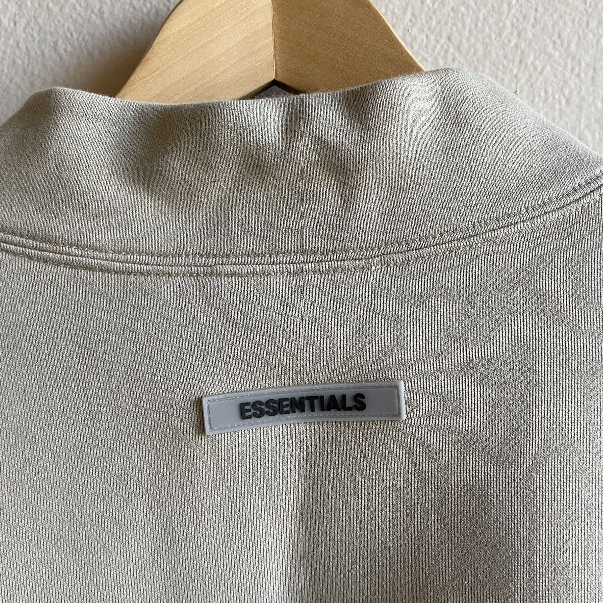 Essentials × Fear of God Essentials Fear of god mock neck sweatshirt size S Size US S / EU 44-46 / 1 - 7 Thumbnail