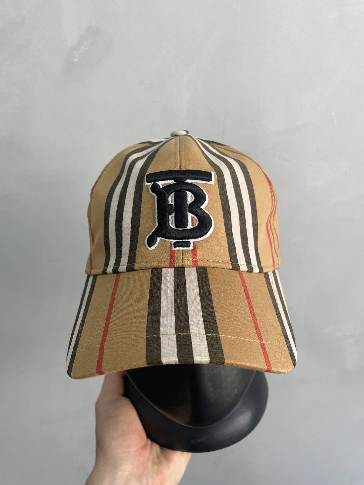 Burberry Rare novacheck Burberry England hat cap Size ONE SIZE - 2 Thumbnail