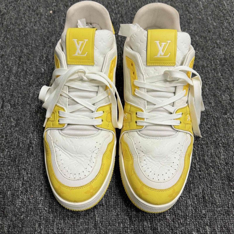Louis Vuitton Louis Vuitton Trainer Low Top Sneakers in White and Yellow Size US 10.5 / IT 40.5 - 2 Thumbnail