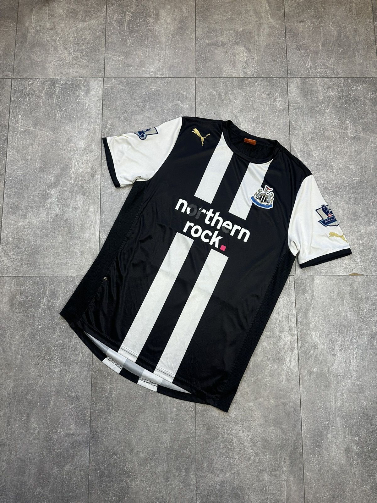 Other Puma New Castle Premier League Soccer Jersey Size US M / EU 48-50 / 2 - 1 Thumbnail