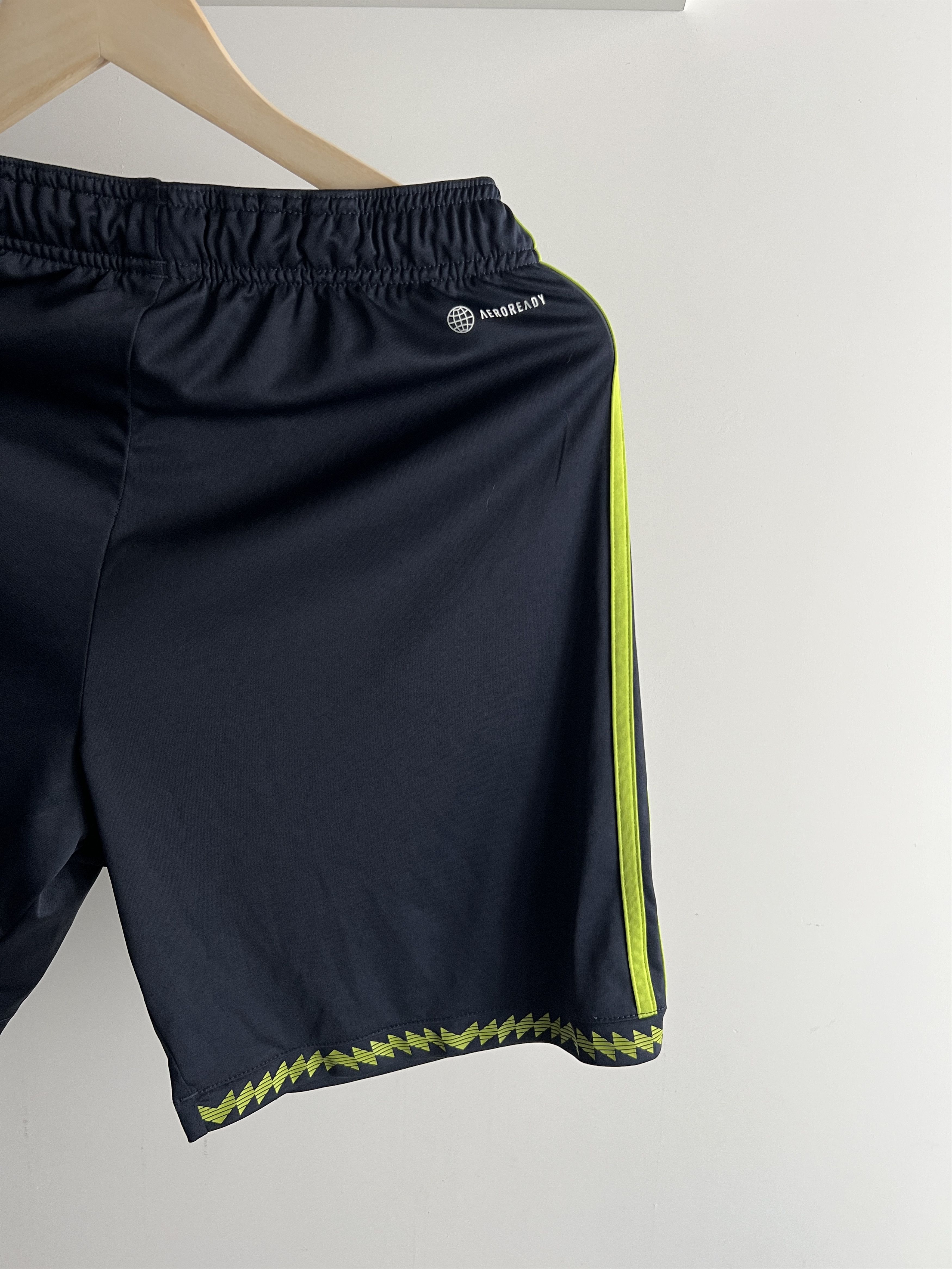 Adidas Soccer Shorts Adidas Manchester United 2022 Size US 30 / EU 46 - 7 Thumbnail