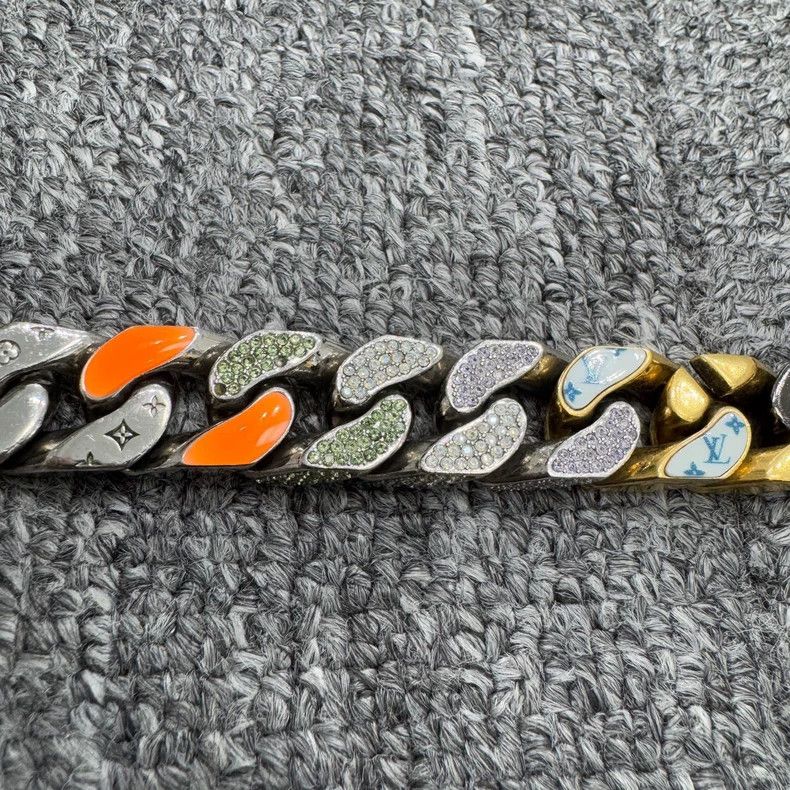 Other Louis Vuitton Enamel rhinestone bracelet Size ONE SIZE - 2 Thumbnail