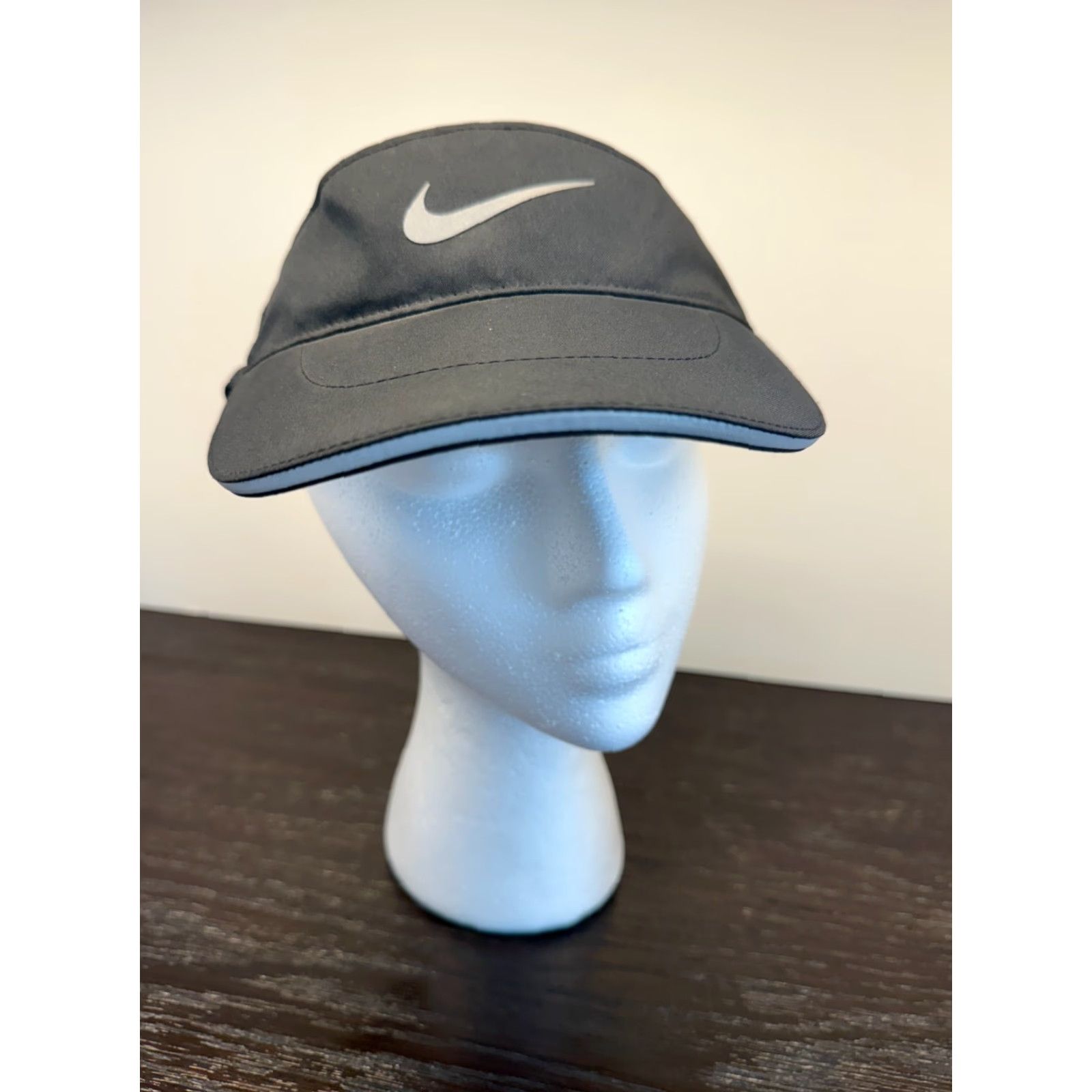 Nike Nike Golf Hat Mens Medium Black Tailwind Dri-Fit Visor Tennis Pickleball Hike Size ONE SIZE - 2 Thumbnail