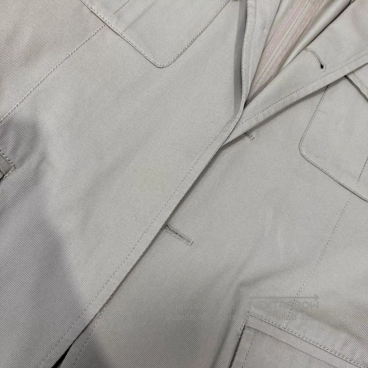 Burberry Beige Light Jacket with Pockets - Size M. Size US M / EU 48-50 / 2 - 6 Thumbnail