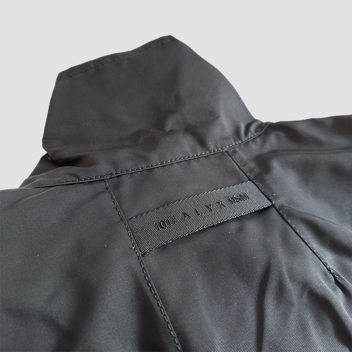 1017 ALYX 9SM 1017 ALYX 9SM Track Windbreaker Size US S / EU 44-46 / 1 - 13 Thumbnail
