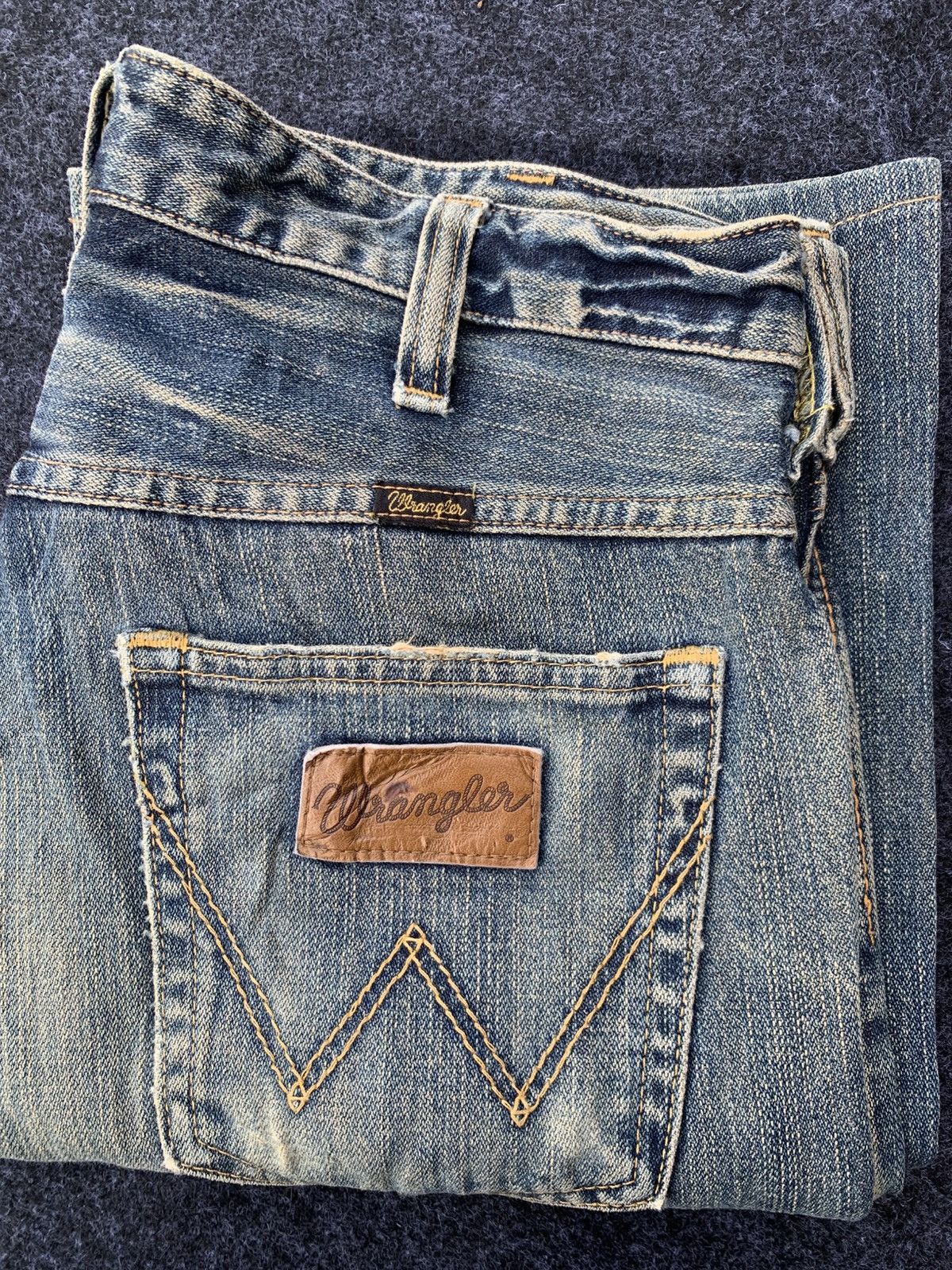 Wrangler FLARE WRANGLER JEANS FADED. Size US 30 / EU 46 - 10 Thumbnail