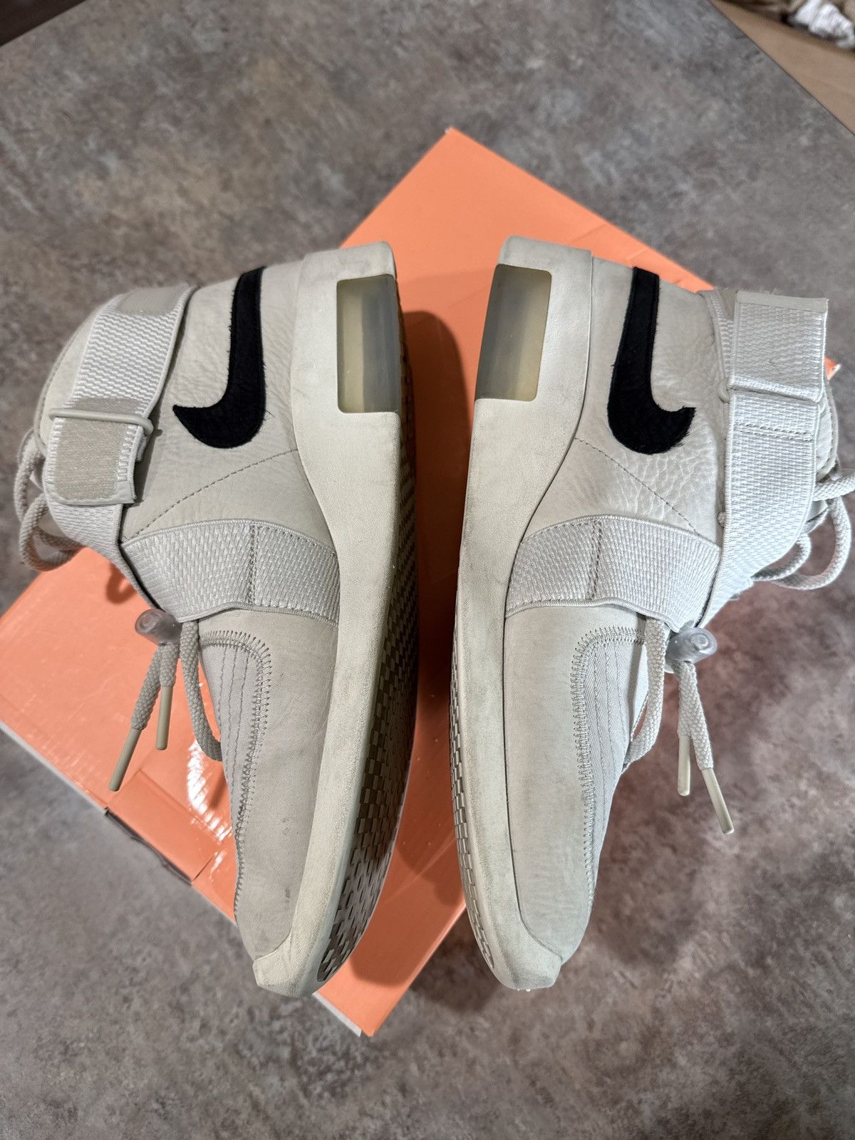 Fear of God × Nike Nike Air Fear Of God Raid ‘Light Bone’ size 10.5 with box Size US 10.5 / EU 43-44 - 6 Thumbnail