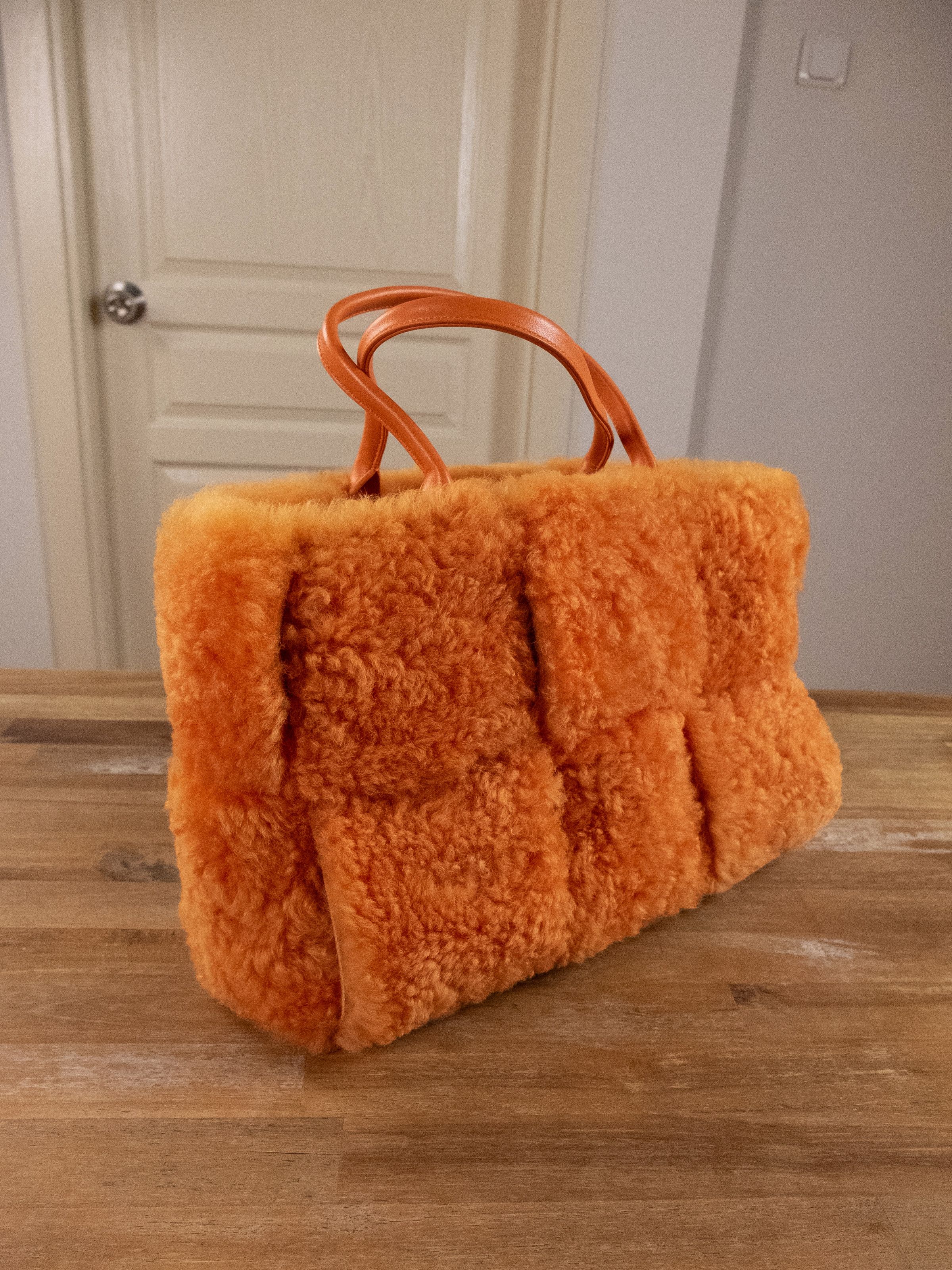 Bottega Veneta BOTTEGA VENETA arco leather trim orange shearling tote bag Size ONE SIZE - 5 Thumbnail