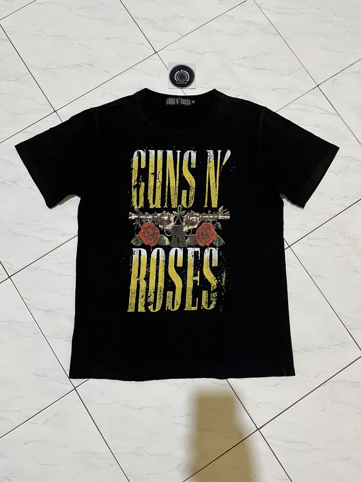 Band Tees 🔥 Guns N Roses Logo Tee Size US L / EU 52-54 / 3 - 1 Thumbnail
