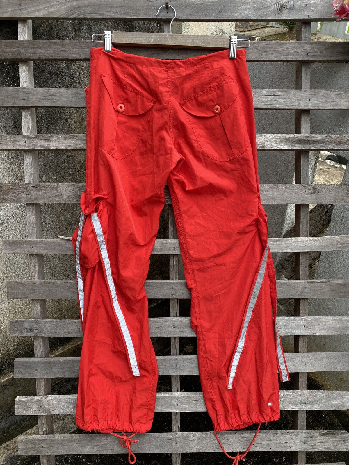 Japanese Brand Vintage Y2K UFO Red Cargo Pants - Nylon Poly Multiple Pocket Size US 31 - 7 Thumbnail