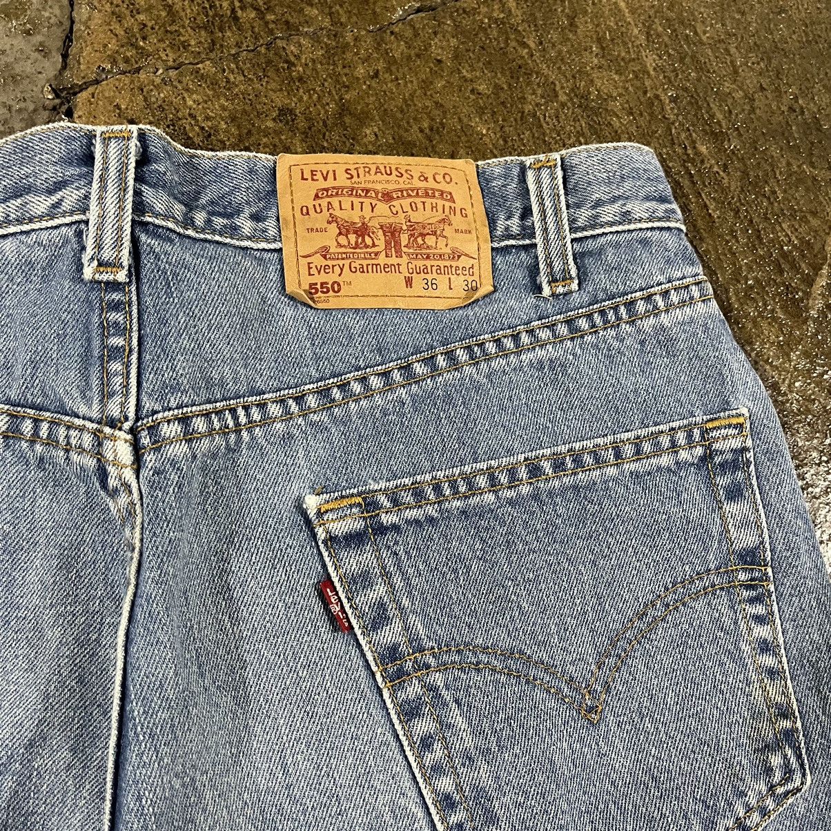 Levi's × Vintage Crazy Vintage 90s Levi's 550 Faded Essential Skater Jeans Size US 36 / EU 52 - 4 Thumbnail
