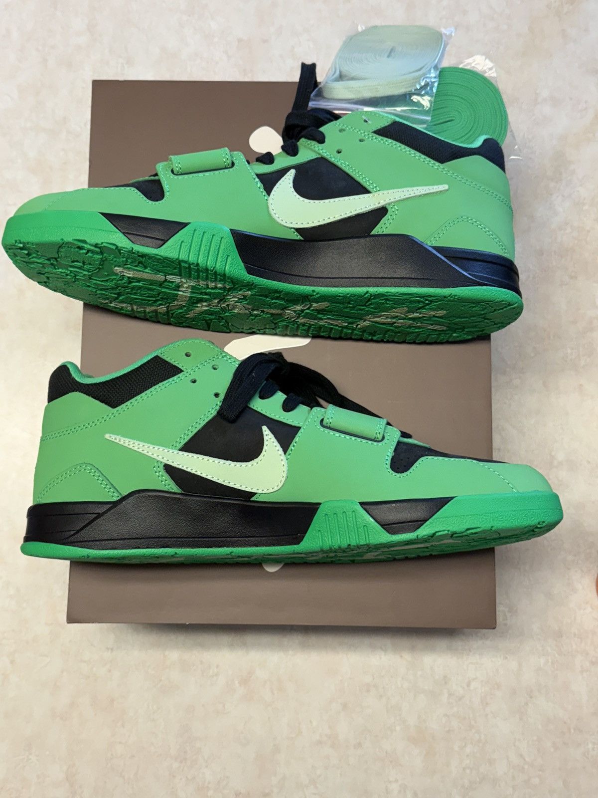 Jordan Brand × Travis Scott Travis Scott CJ1 T-Rexx Size US 12 / EU 45 - 3 Thumbnail