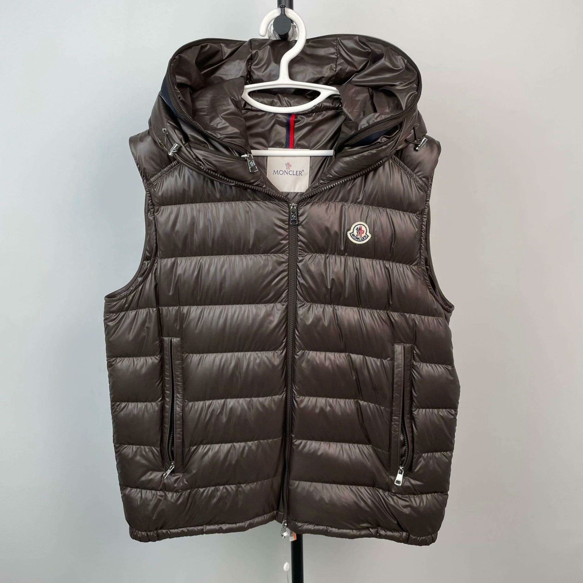 Moncler Moncler Down Down Jacket 5 Women Size XS / US 0-2 / IT 36-38 - 1 Thumbnail