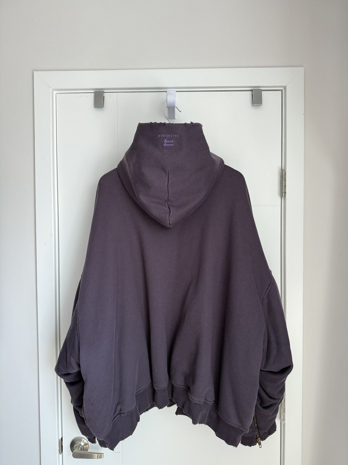 Balenciaga Balenciaga Hooded Bomber Jacket Size US S / EU 44-46 / 1 - 9 Thumbnail