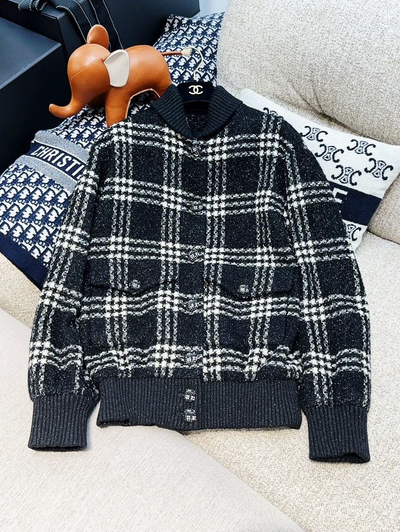 Chanel Chanel 22K black and white color block 36-yard plaid long- Size XS / US 0-2 / IT 36-38 - 1 Thumbnail