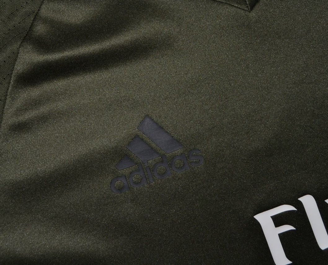 Nike FC MILAN ADIDAS 2016/2017 FOOTBALL SOCCER JERSEY SIZE S Size US S / EU 44-46 / 1 - 8 Thumbnail