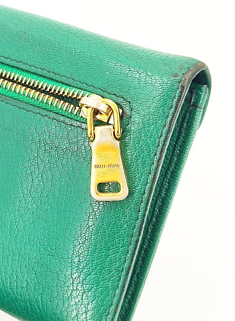 Miu Miu MIU MIU green leather large envelope wallet Size ONE SIZE - 7 Thumbnail