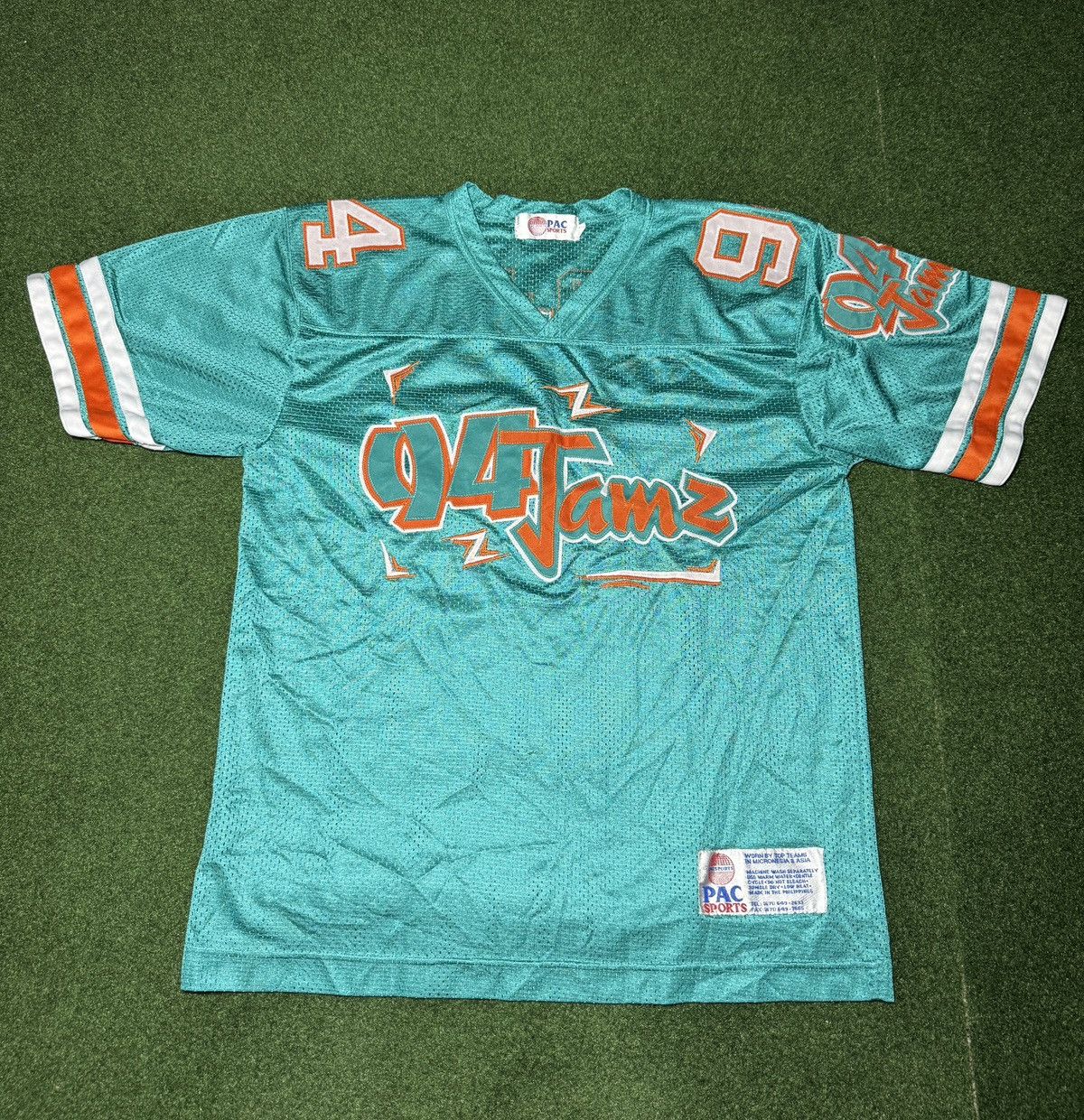 Vintage Vintage 90s Hot 94 Jamz RARE Texas Hip Hop Football Jersey Size US S / EU 44-46 / 1 - 1 Thumbnail