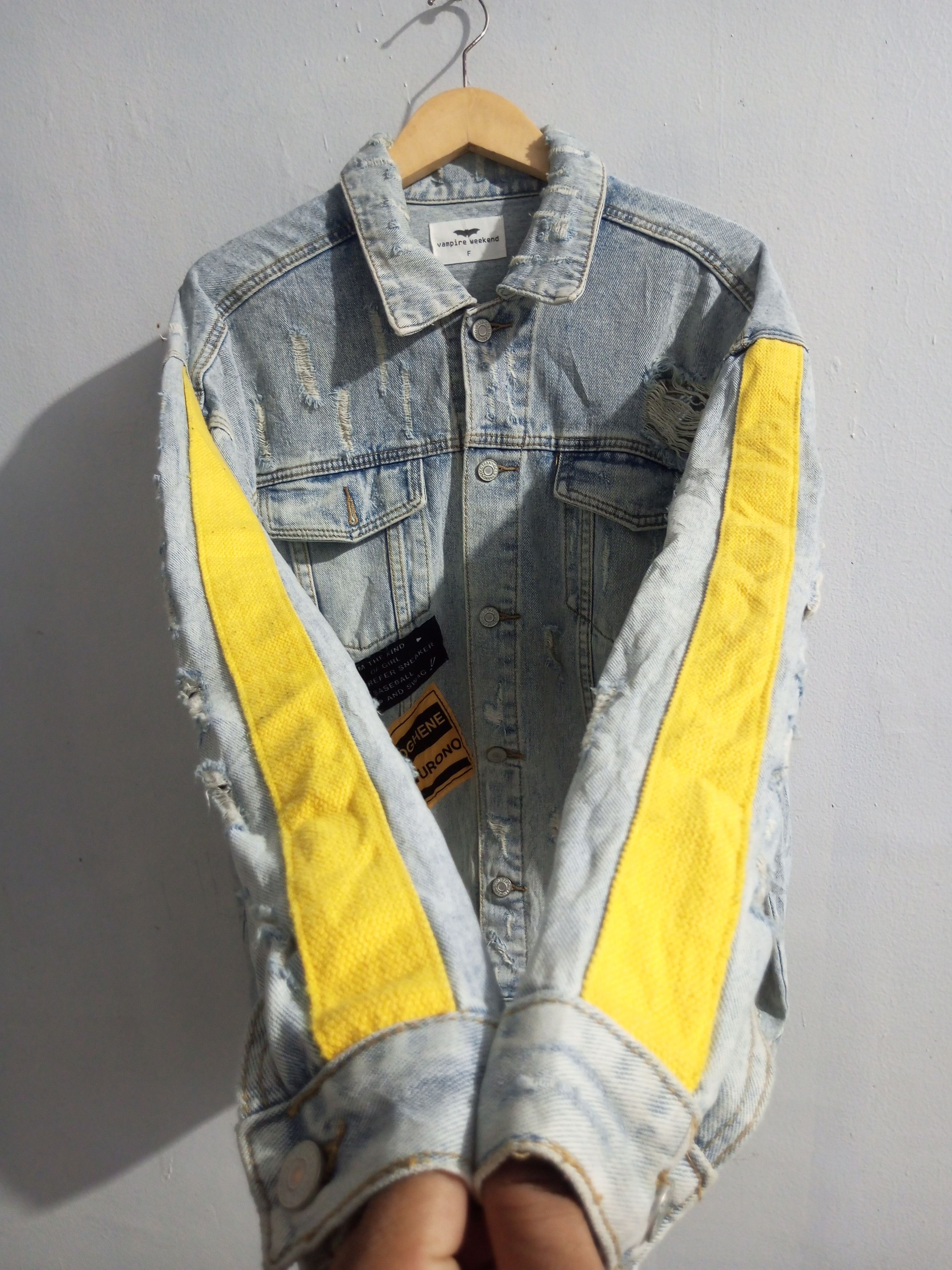 Japanese Brand × Vintage Vintage vampire weekend distressed denim trucker jacket Size US XL / EU 56 / 4 - 4 Thumbnail