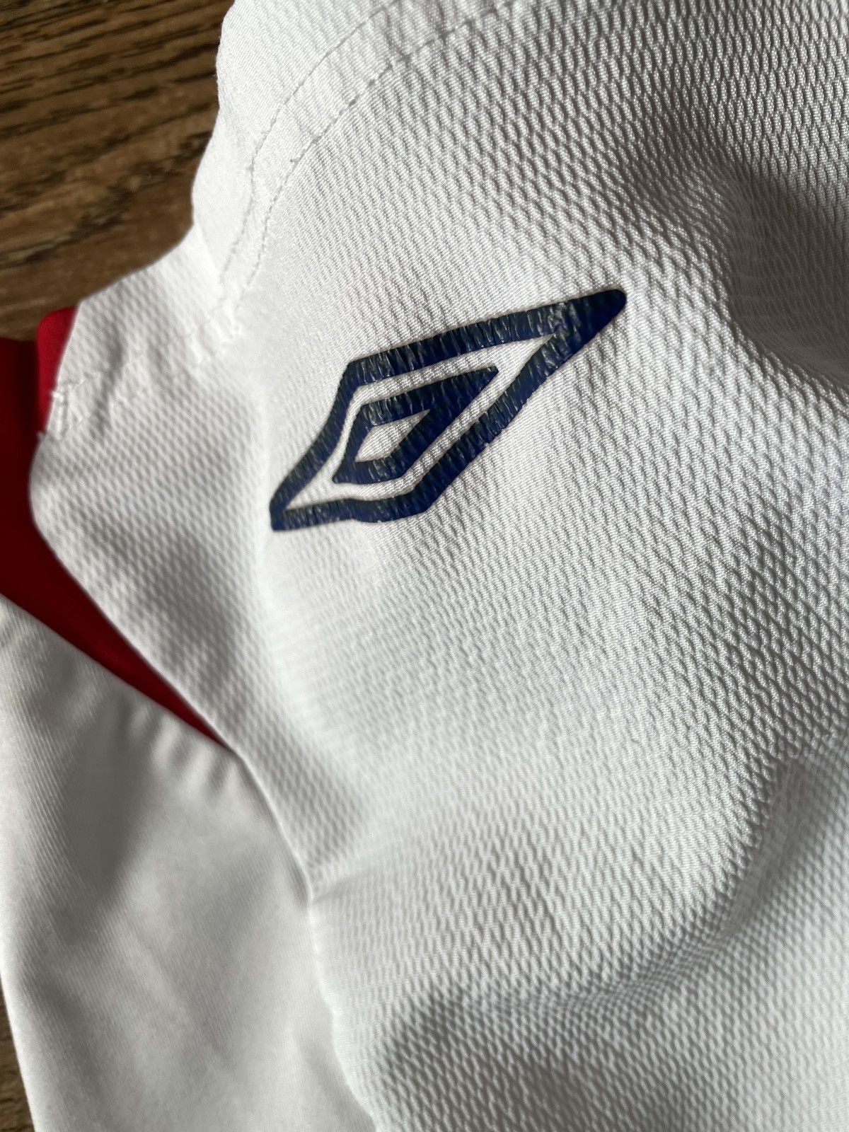 Umbro × Vintage Vintage 90s Umbro England shorts streetwear style size XL Size US 35 - 11 Thumbnail