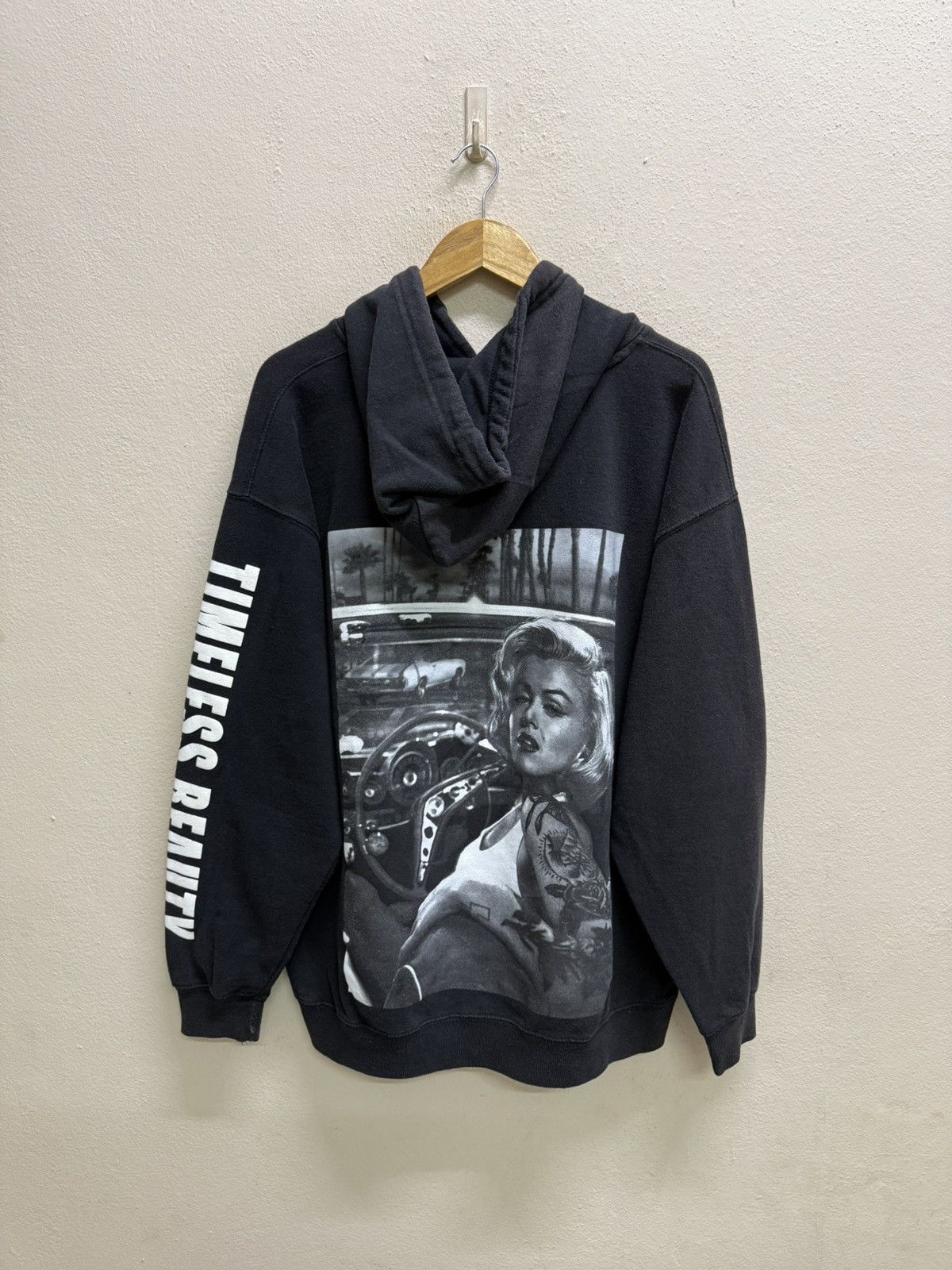 Japanese Brand Mariyln Monroe Graphic Hoodie Timeless Beauty Pullover Sweat Size US XL / EU 56 / 4 - 15 Thumbnail