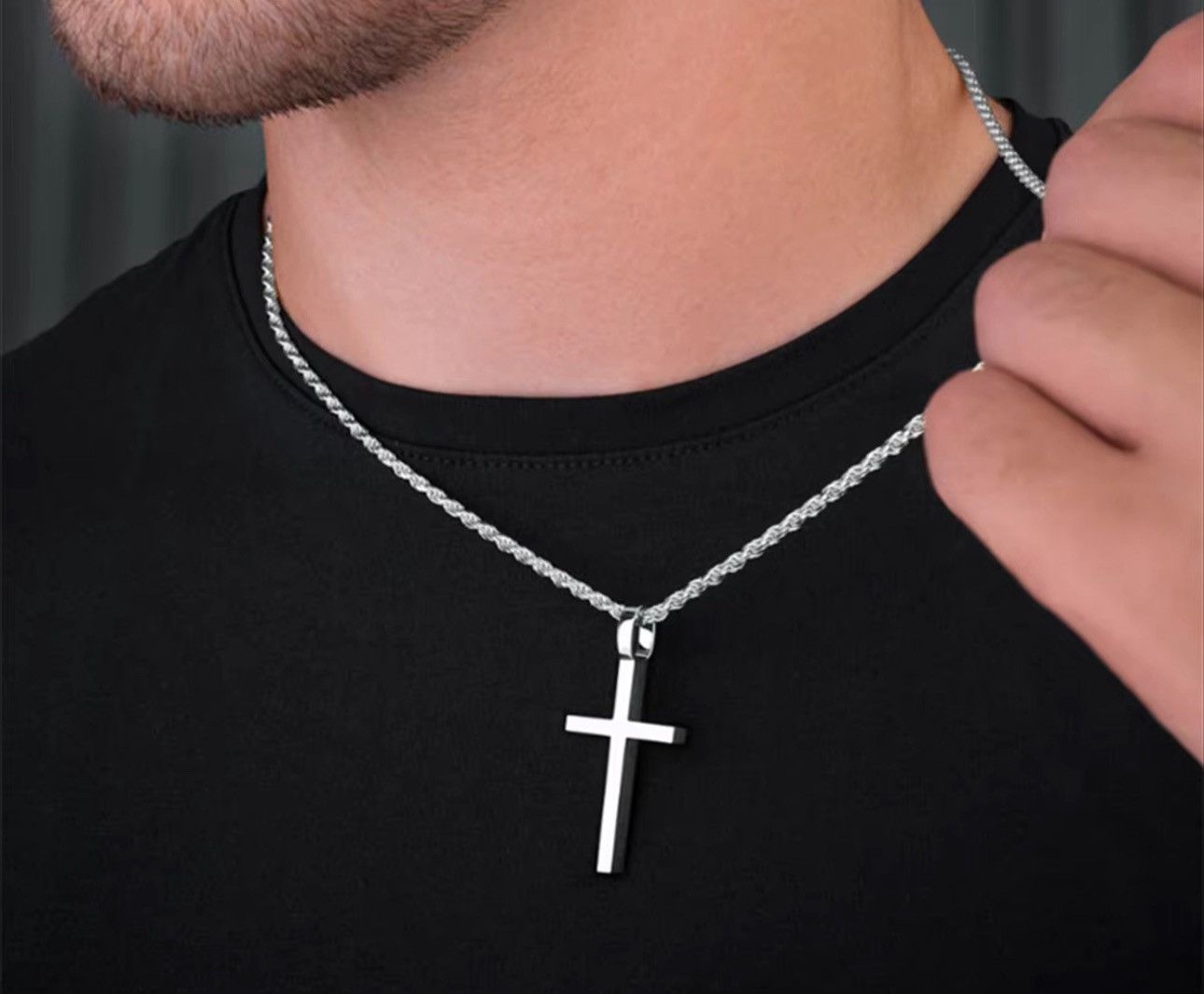 Jewelry Cross Pendant Chain Necklace Size ONE SIZE - 1 Thumbnail