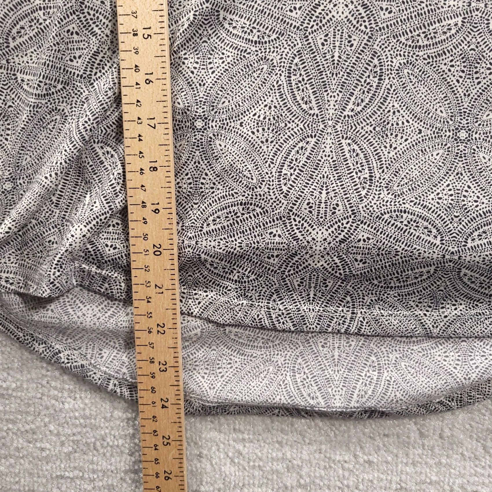 H&M H&M Blouse Womens M Women Size Long Sleeve Lightweight Neck Casual Geometric Size M / US 6-8 / IT 42-44 - 6 Thumbnail