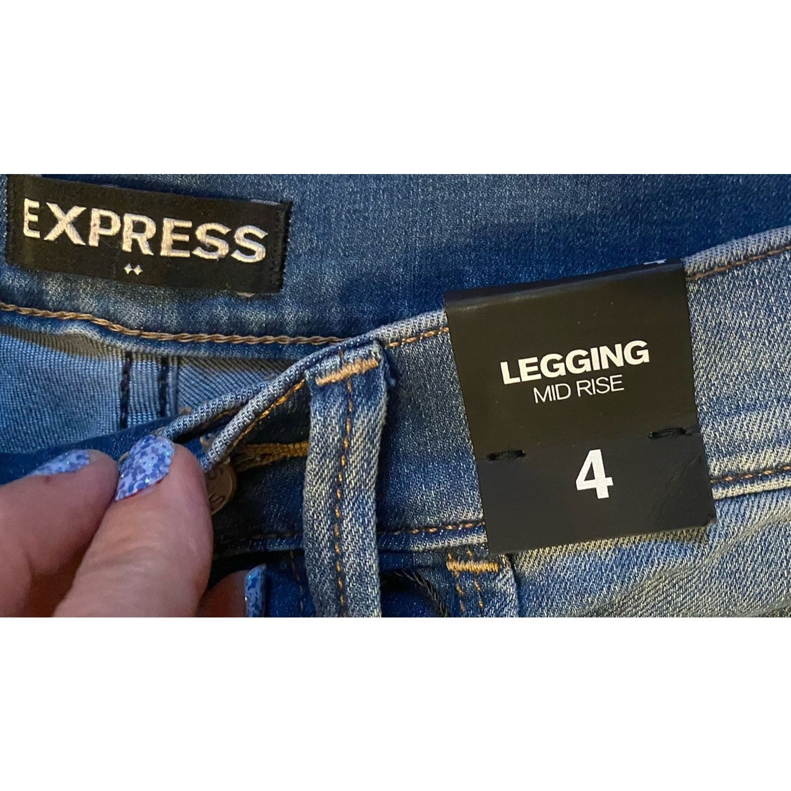 Express NWT Express Denim Stretch Leggings Pants Women’s 4 Mid Rise Size 27" / US 4 / IT 40 - 5 Thumbnail