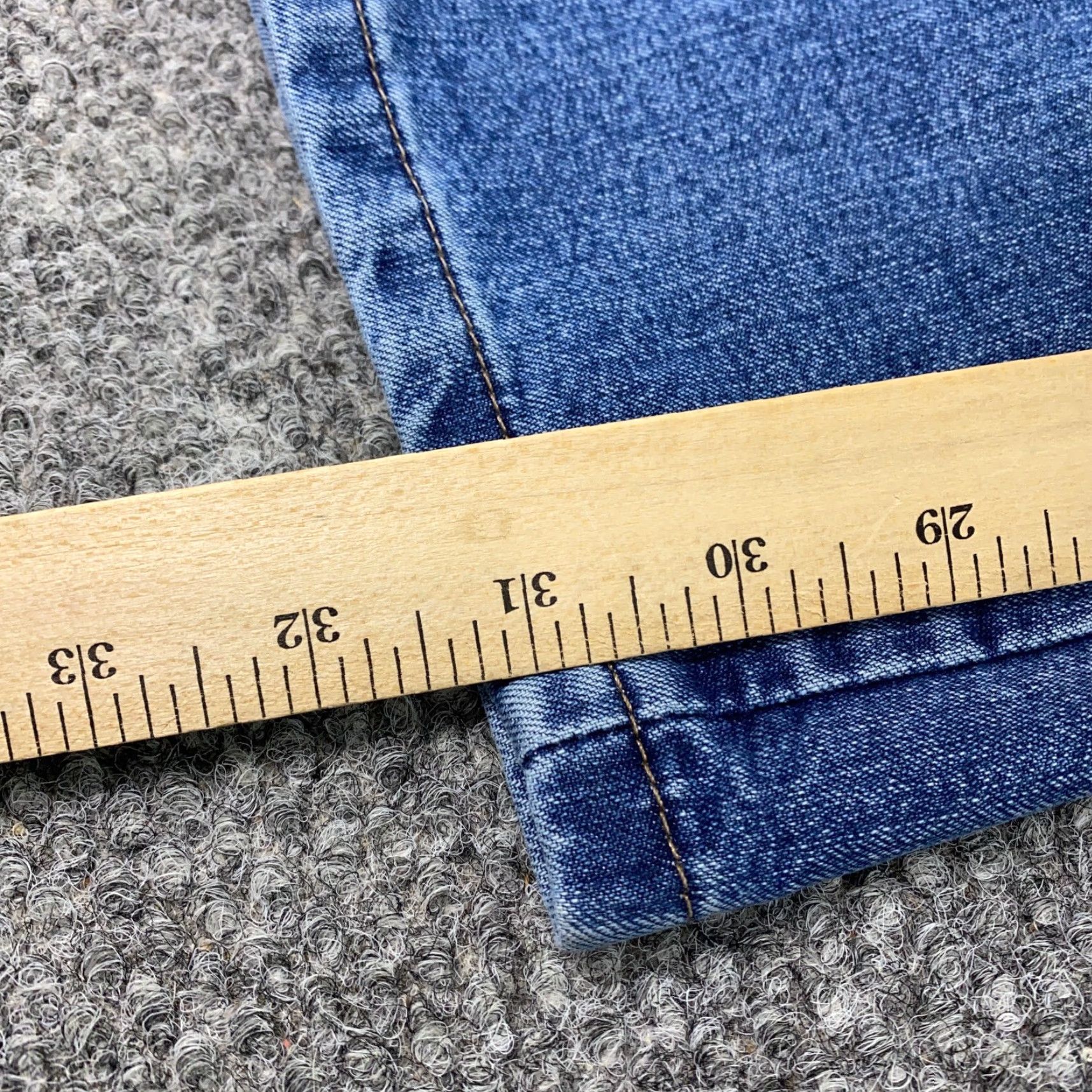 Wrangler VTG Wrangler Authentics Jeans Mens 38x31 Blue Denim Straight 5-Pocket Regular Denim Jeans Mens Blue VTG Wrangler Authentics Jeans Size US 38 / EU 54 - 4 Thumbnail