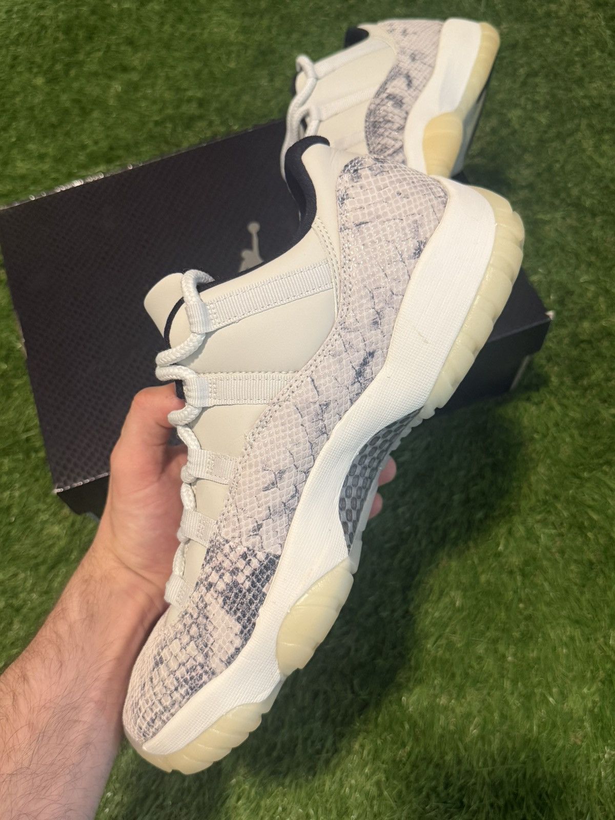 Jordan Brand Jordan 11 Low Snake Light Bone Size US 9.5 / EU 42-43 - 5 Thumbnail