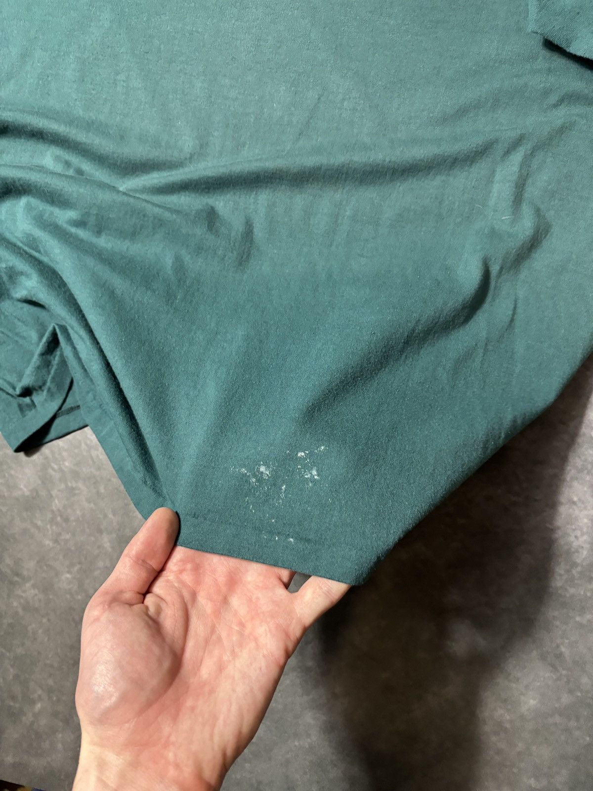 Vintage 80s Vintage Blank Tee Sun Faded Bleach Thrashed 90s Forrest Size US XL / EU 56 / 4 - 6 Thumbnail