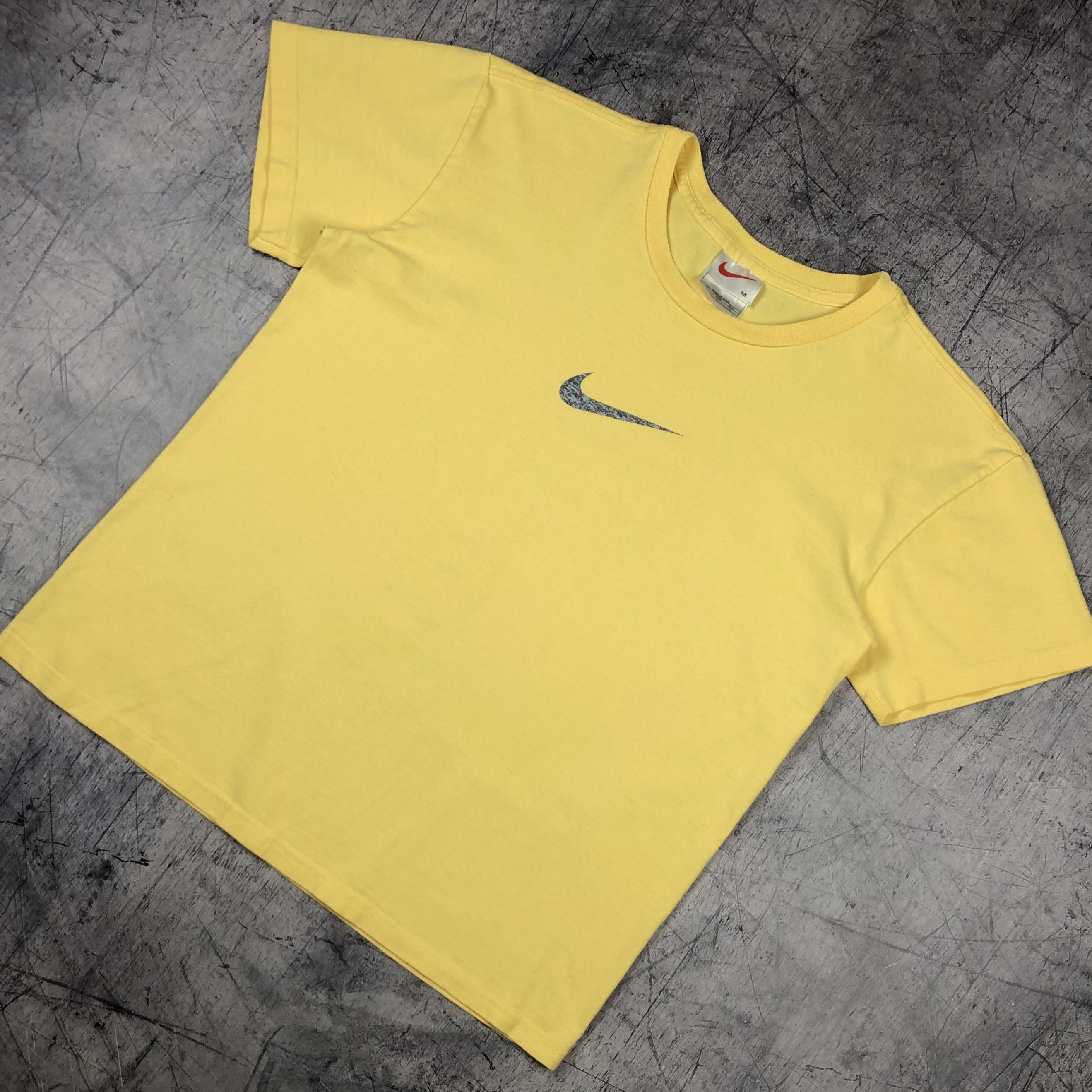 Nike Vintage Nike USA Graphic Swoosh Tee Size M / US 6-8 / IT 42-44 - 3 Thumbnail