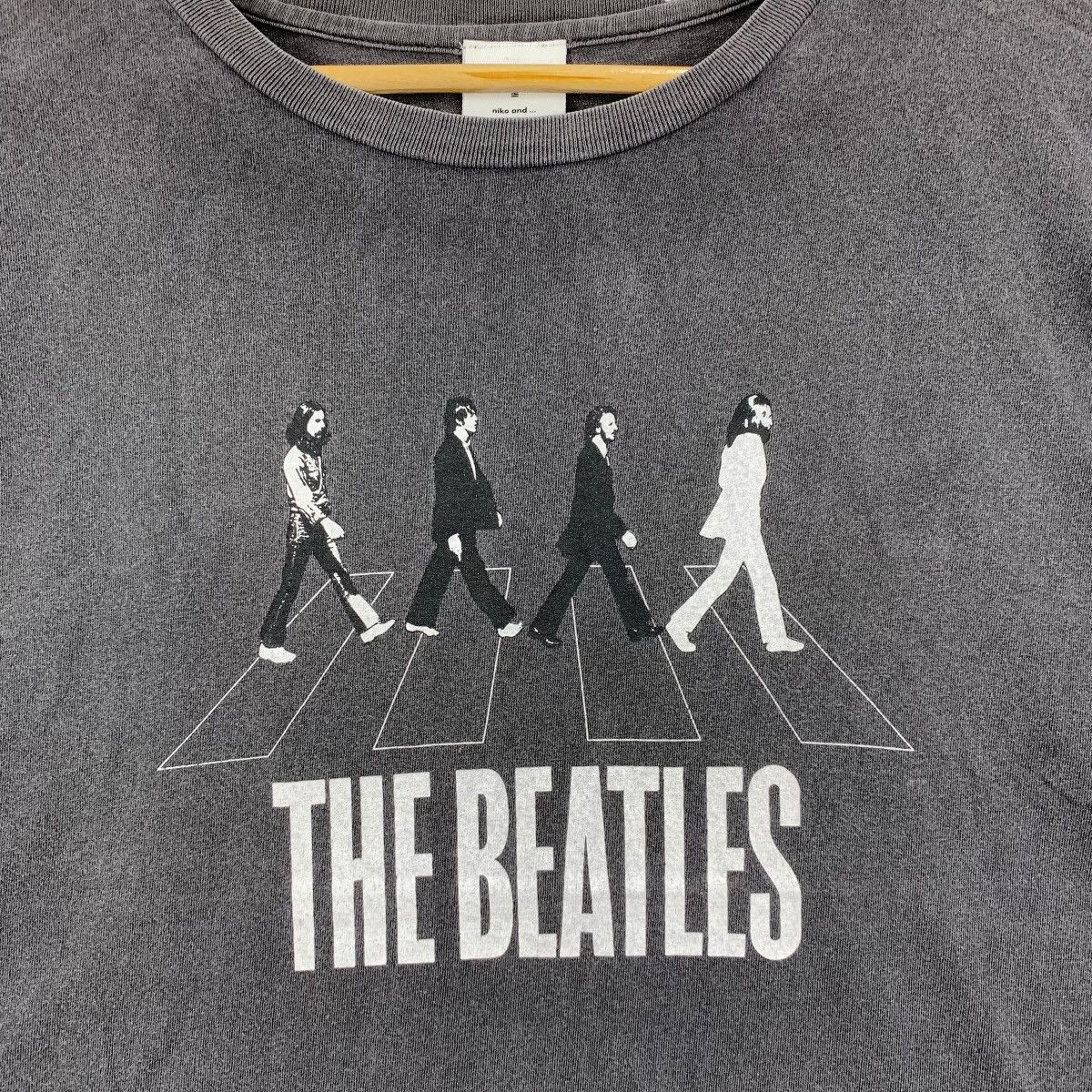 Vintage THE BEATLES Abbey Road English Rock Album Apple T-Shirt Size US M / EU 48-50 / 2 - 3 Thumbnail