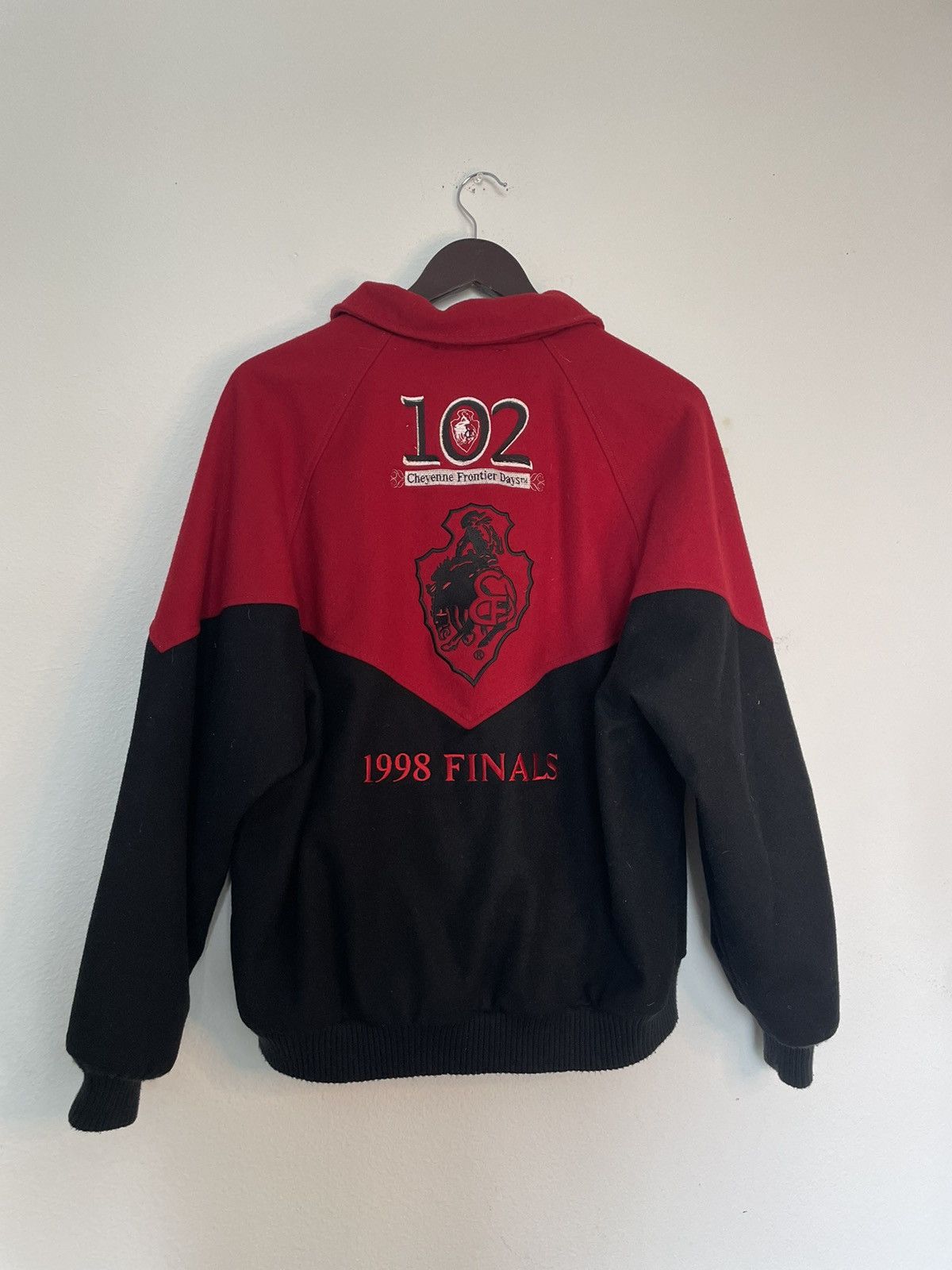 image of 90's Pendleton Western Cheyenne Frontier Days Jacket in Black, Men's (Size Medium)